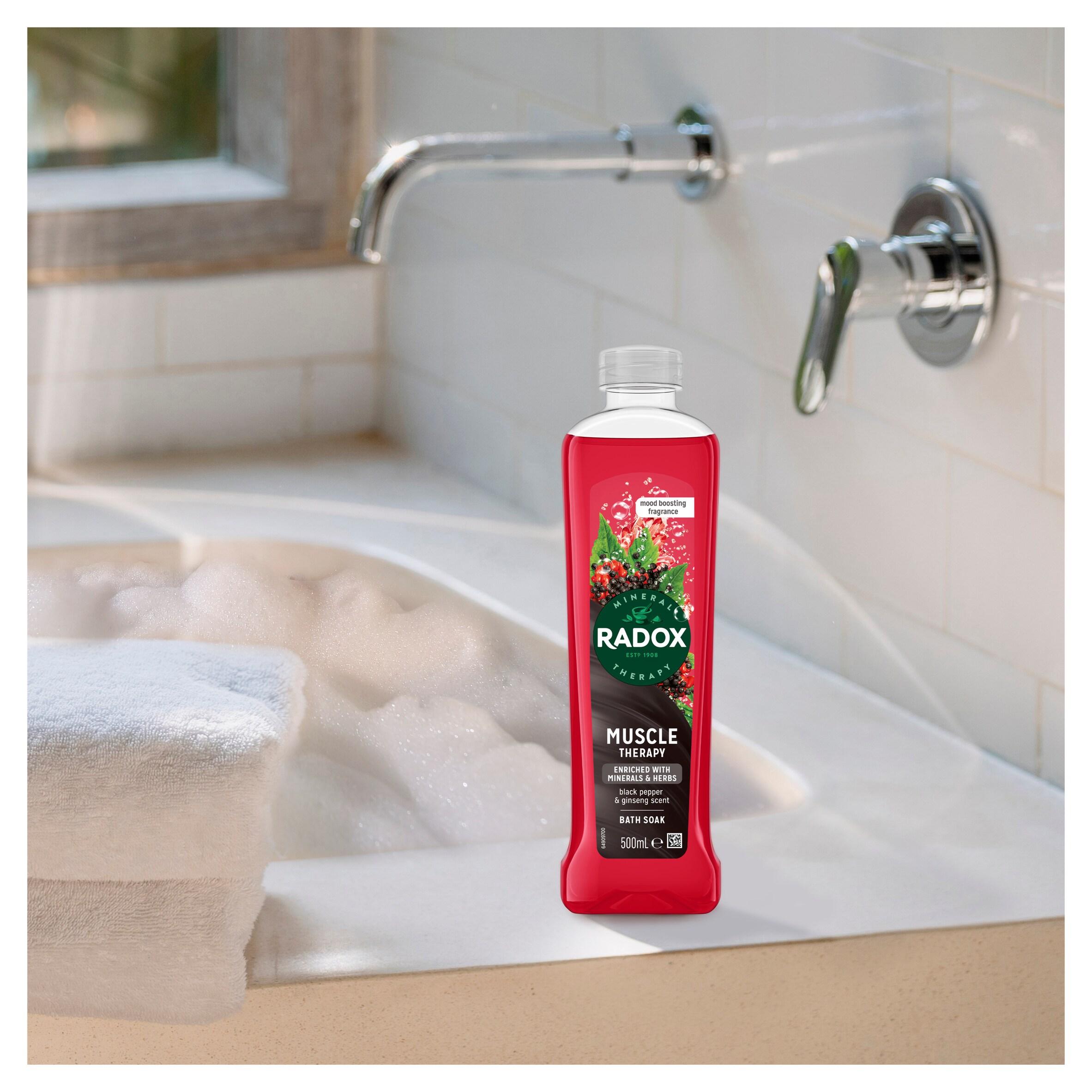 Radox Bath Soak Muscle Therapy 500ml thumbnail 4