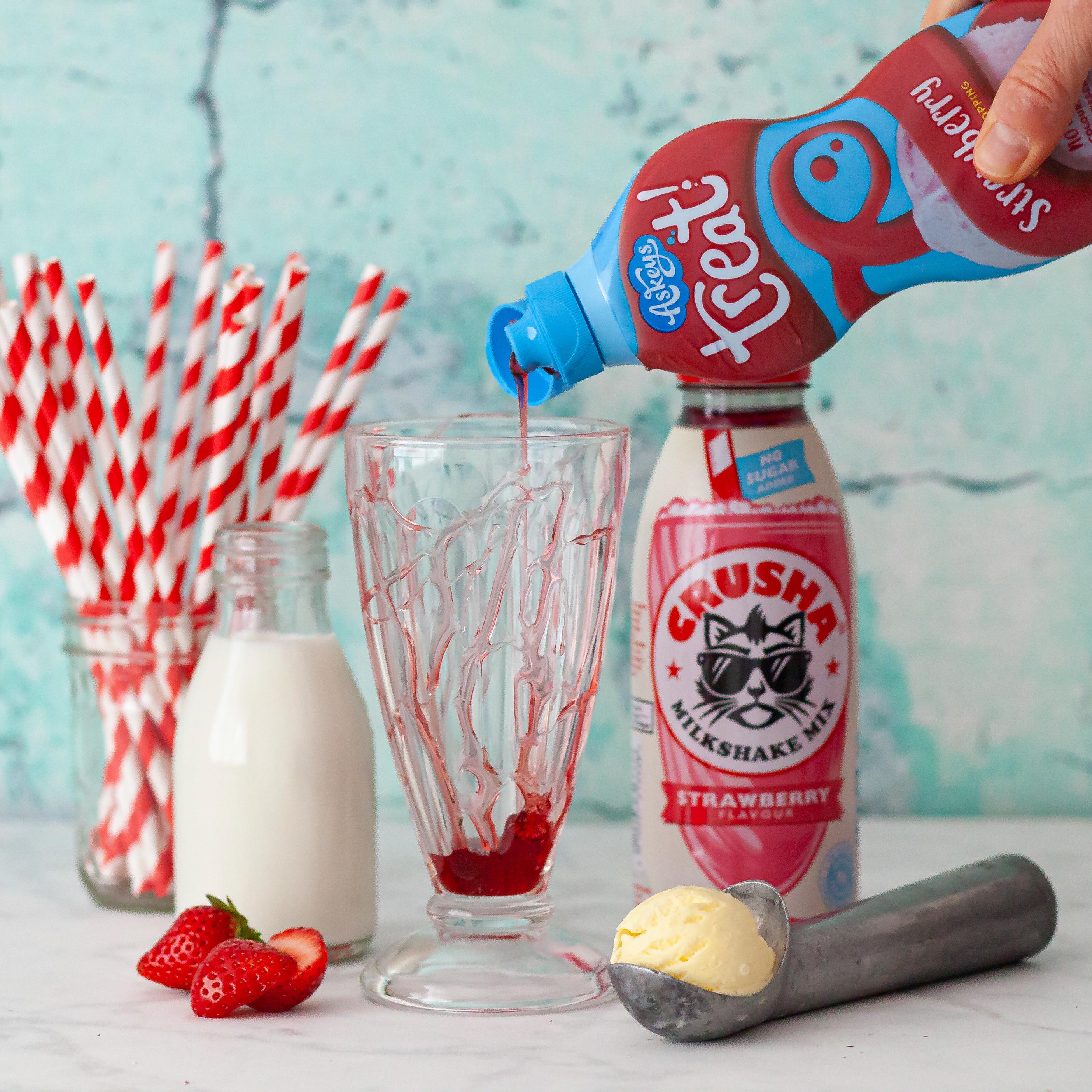 Crusha Strawberry Flavour No Added Sugar Milkshake Mix 500ml thumbnail 3