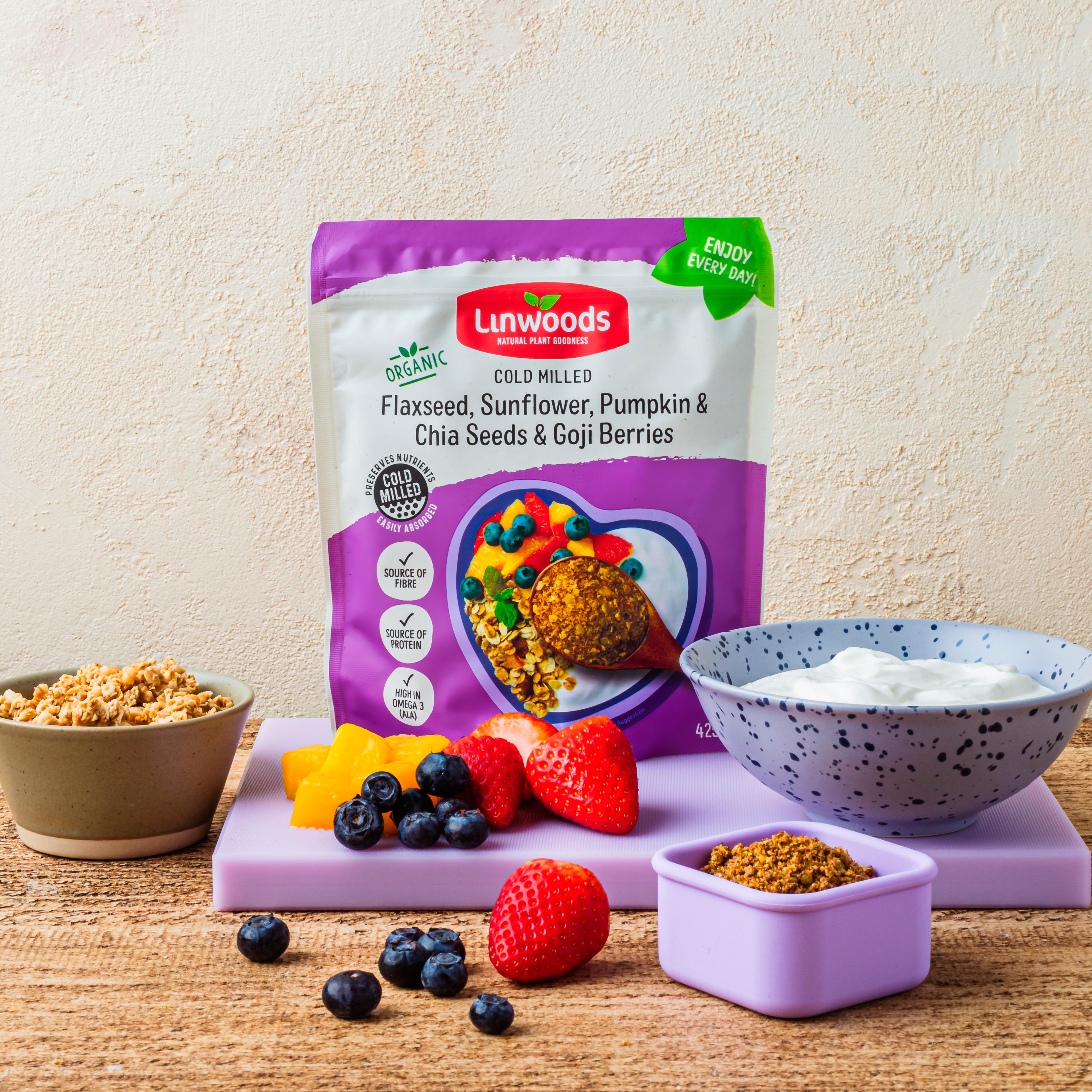 Linwoods Organic Cold Milled Flaxseed, Sunflower, Pumpkin & Chia Seeds & Goji Berries 425g thumbnail 2