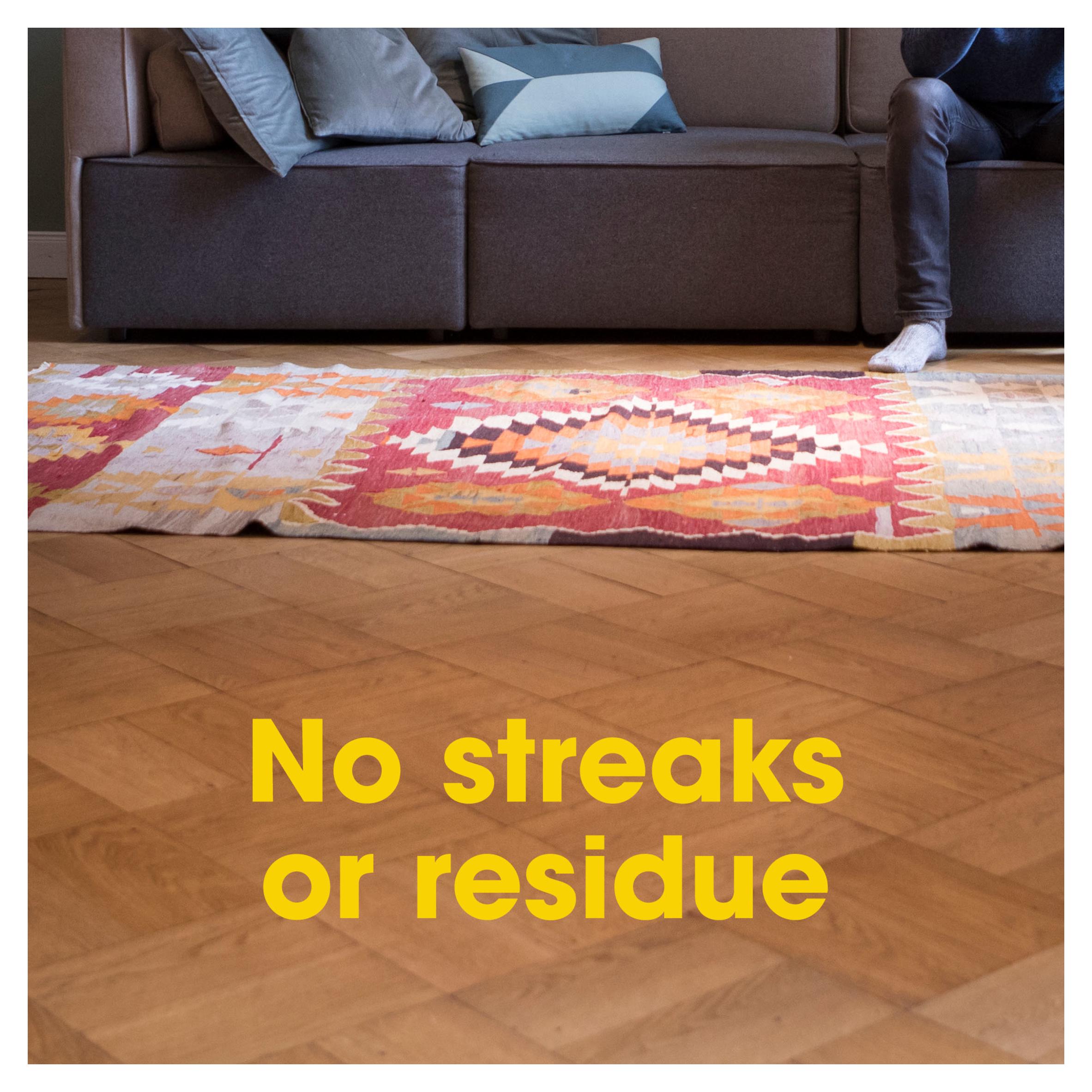 Pledge Expert Care Wood Floor Cleaner 750 ml thumbnail 3