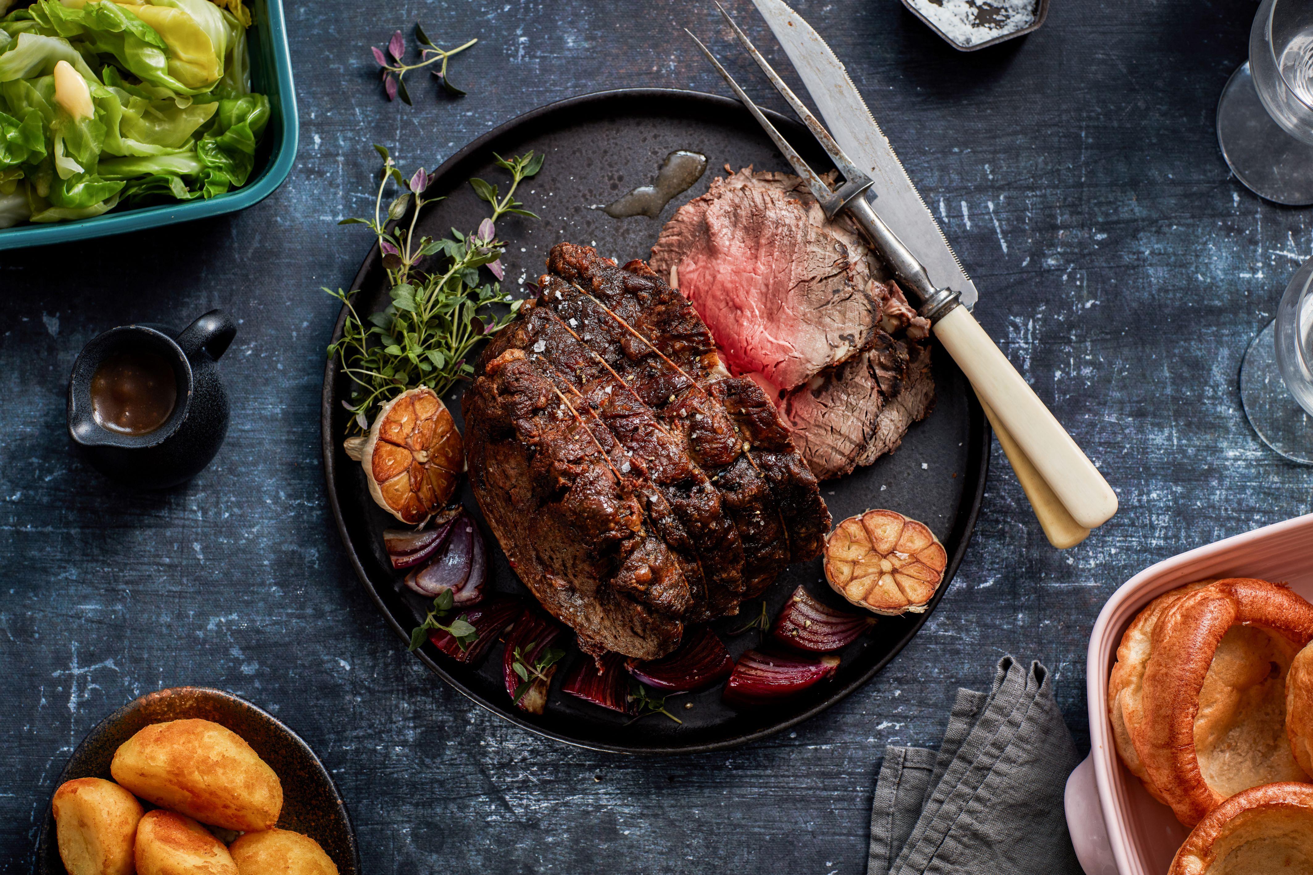 Sainsbury's British or Irish 21 Day Matured Boneless Beef Rib Joint (Approx. 1.25kg) thumbnail 3