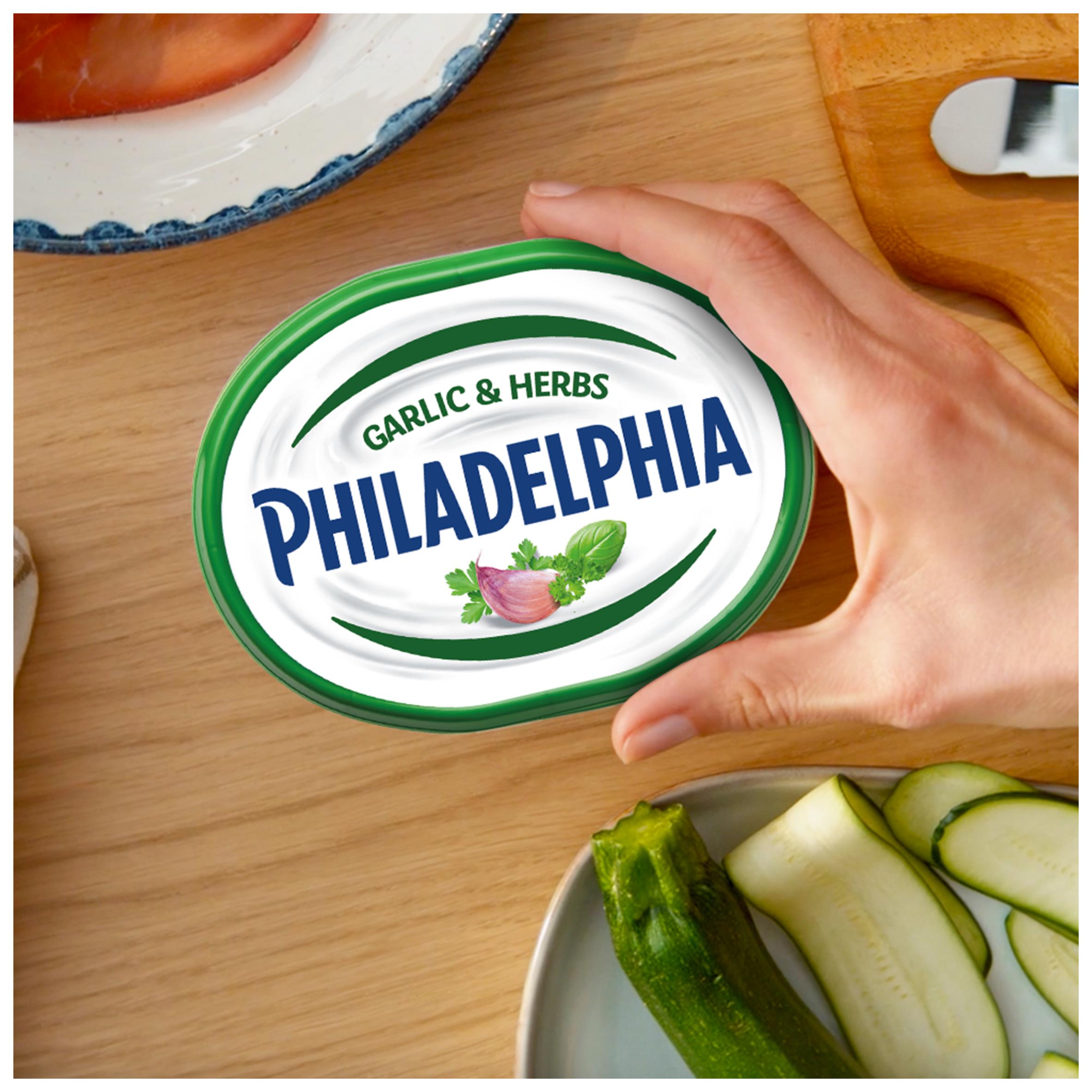 Philadelphia Garlic & Herbs Soft Cream Cheese 165g thumbnail 2