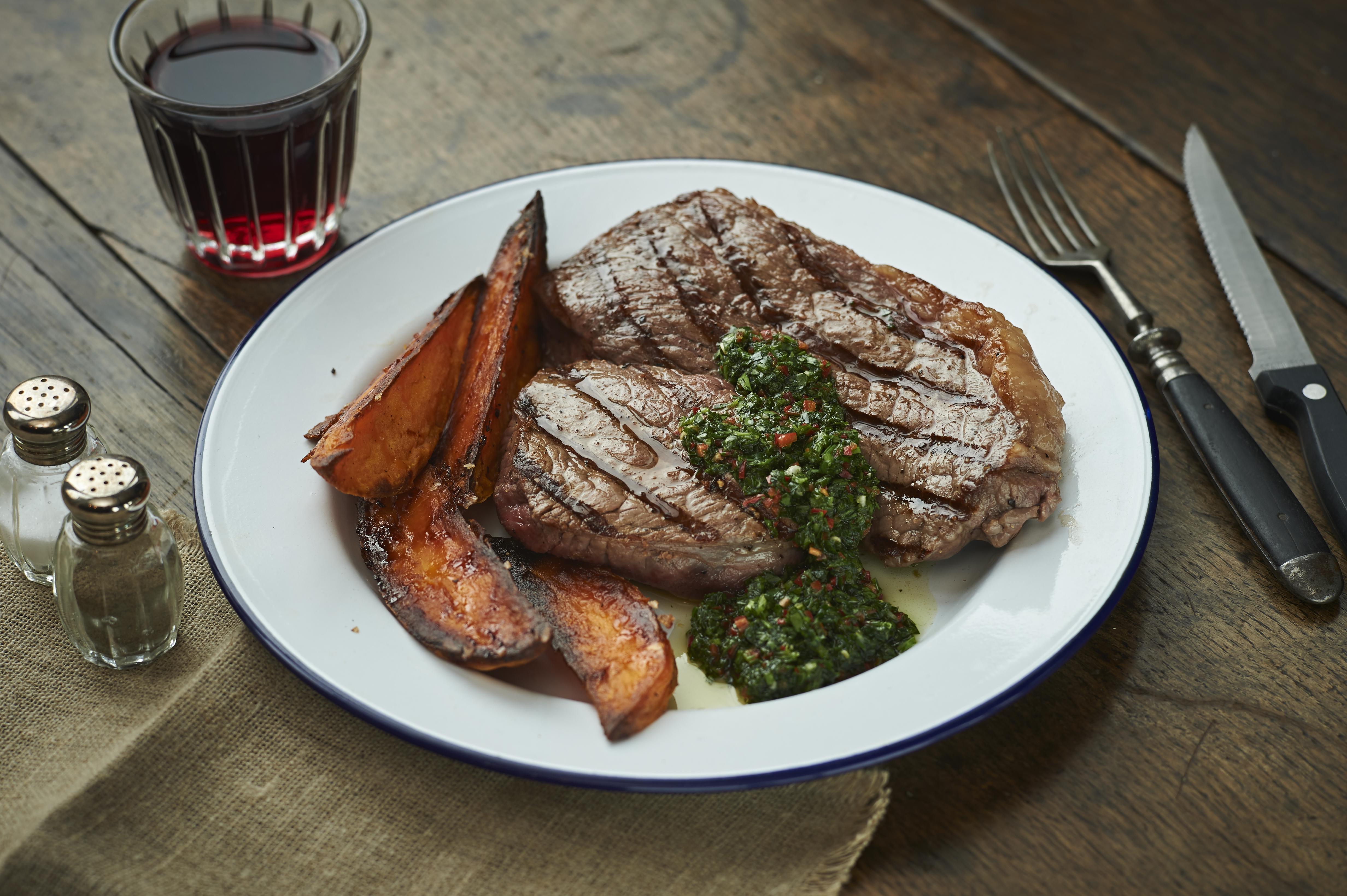 Sainsbury's 30 Days Matured British Beef Rump Steak, So Organic 225g thumbnail 3