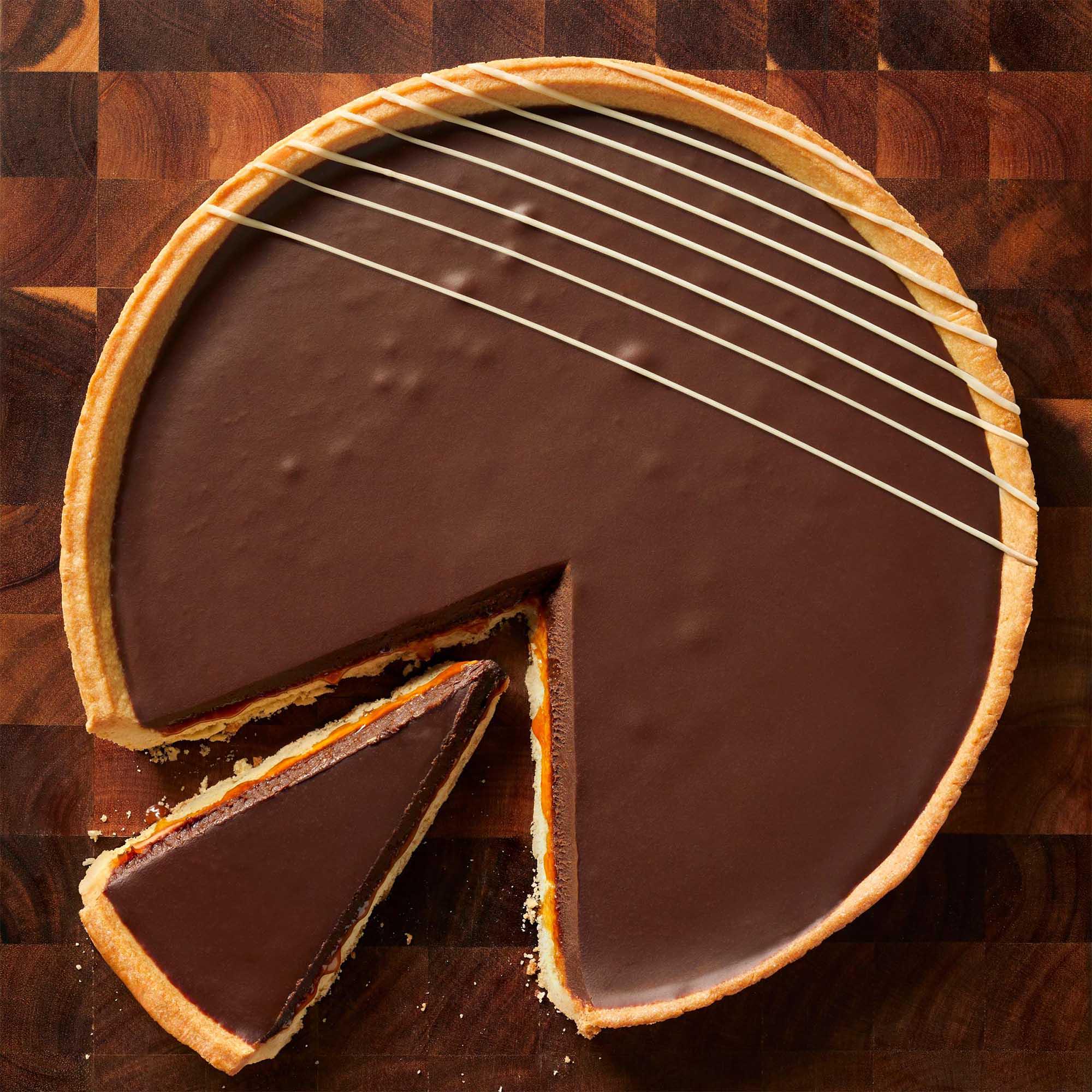 Sainsbury's Chocolate & Salted Caramel Tart, Taste the Difference 855g thumbnail 2