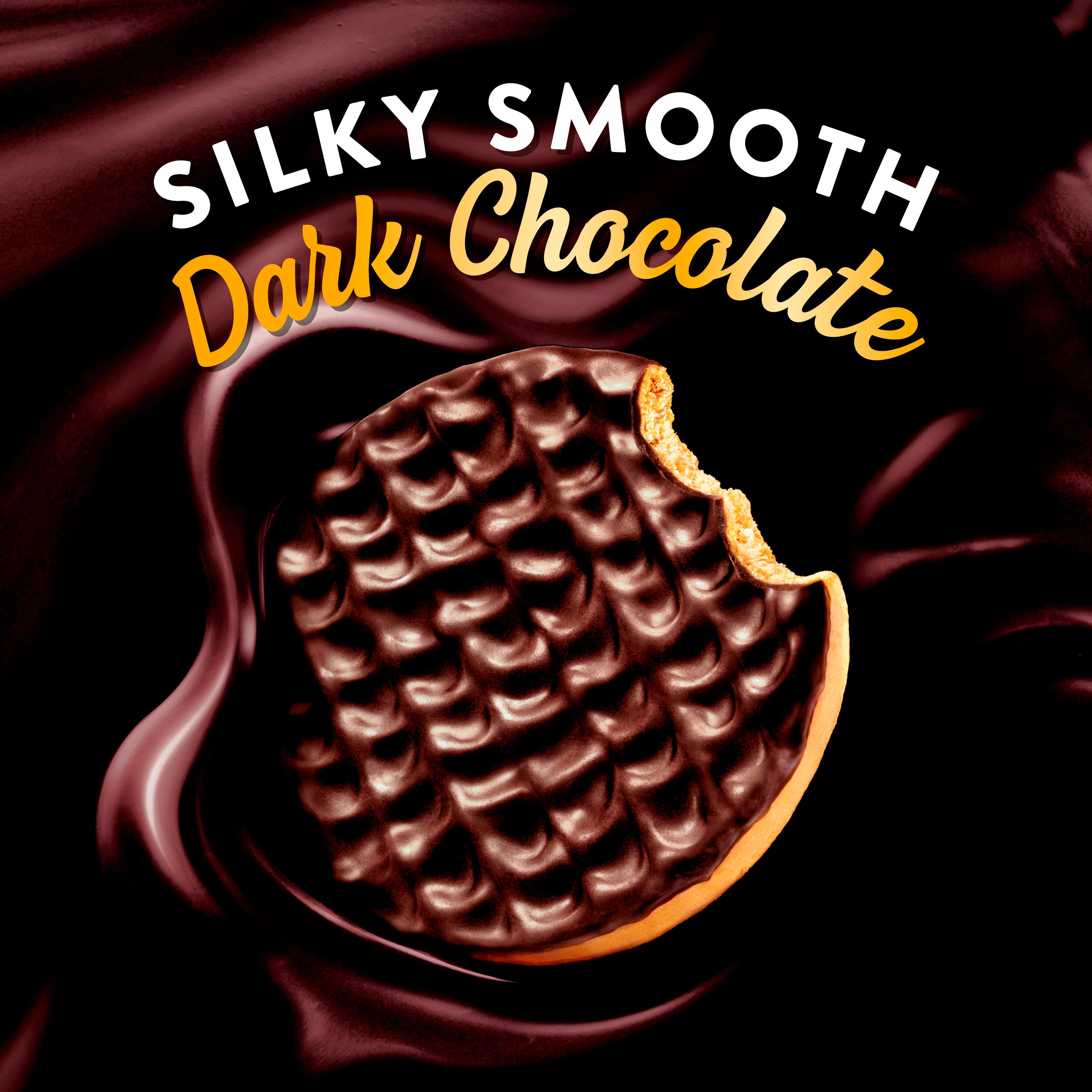 McVitie's Digestives Dark Chocolate Biscuits 433g thumbnail 3