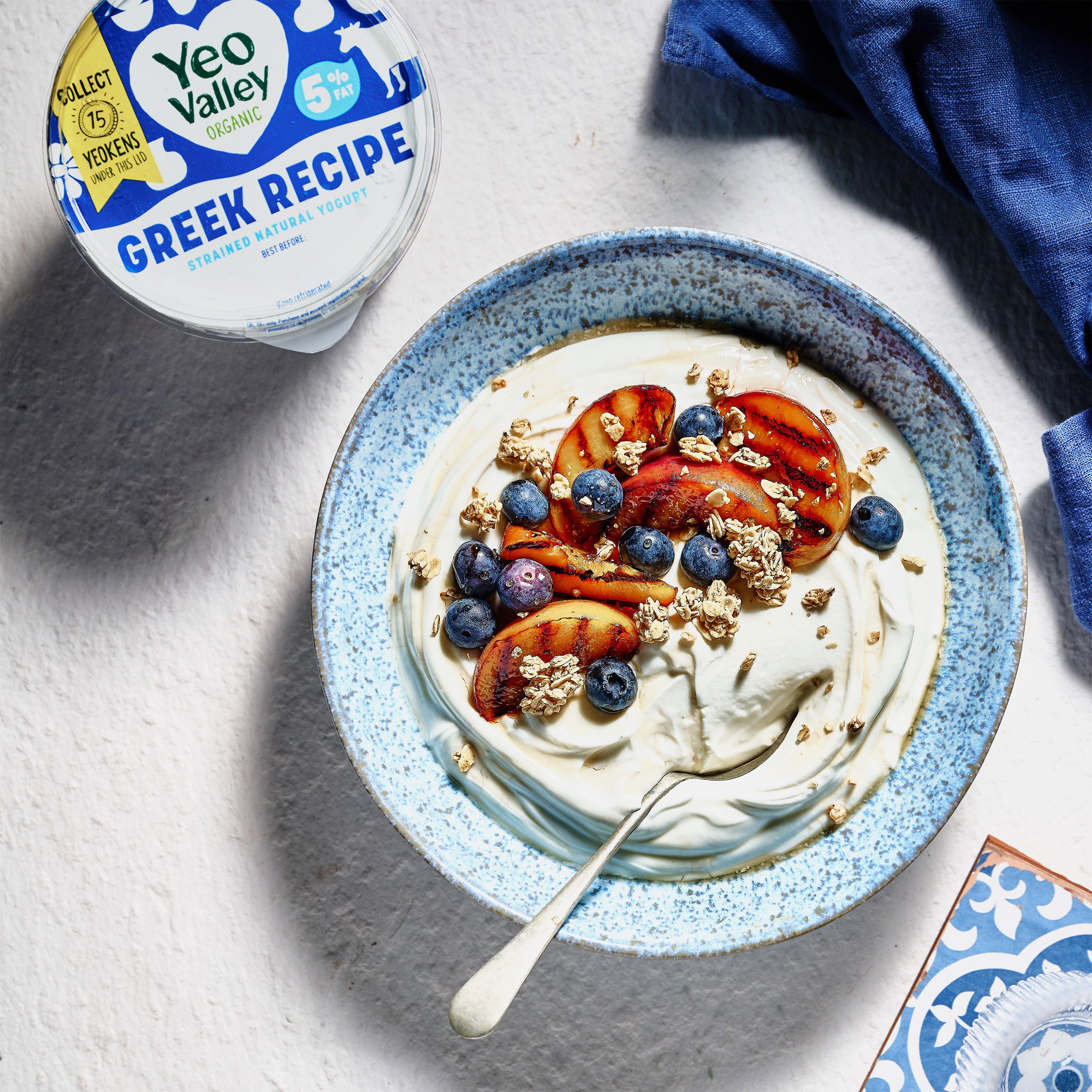Yeo Valley Greek Recipe 5% Strain Natural Yogurt 850g thumbnail 3