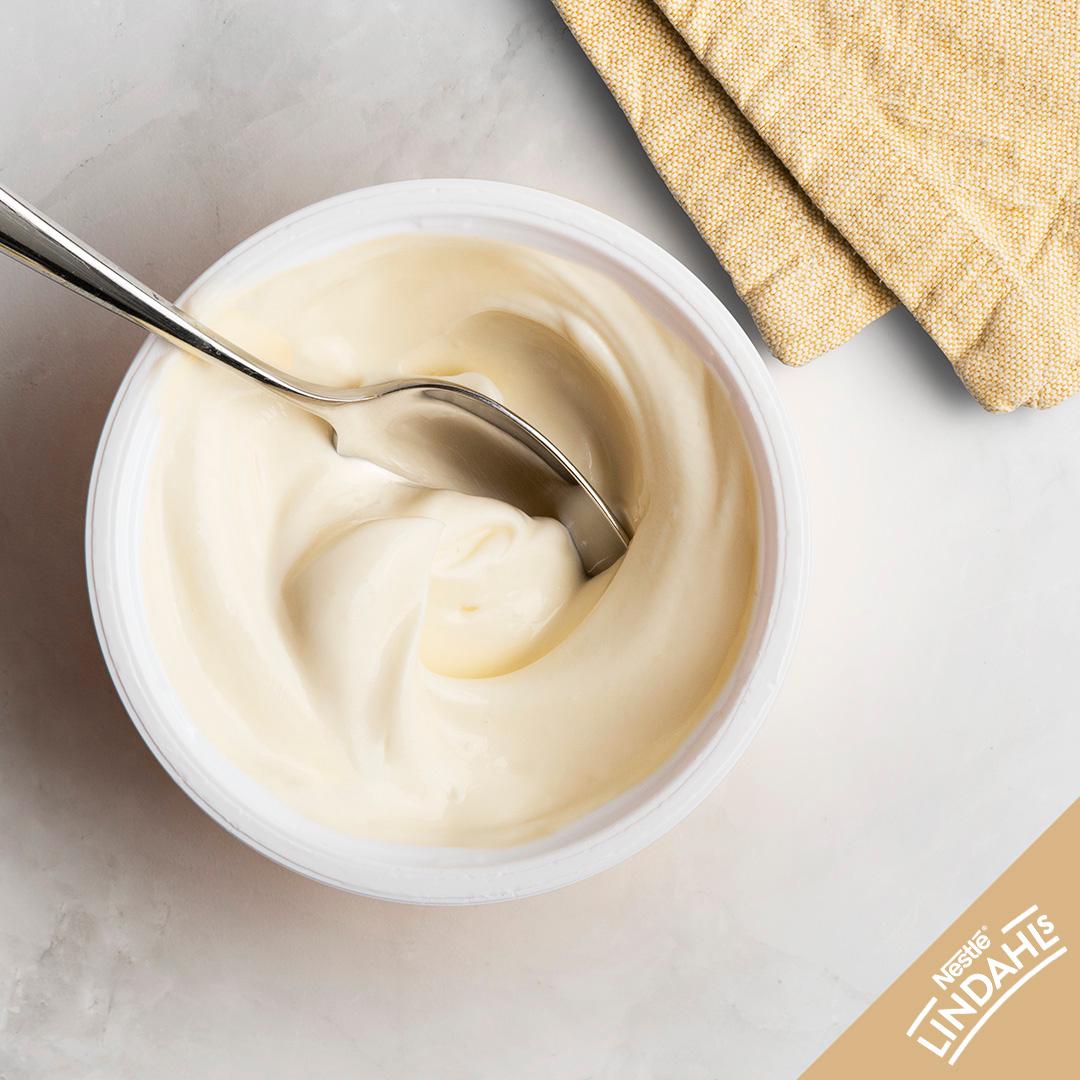Lindahls Kvarg White Chocolate High Protein Yogurt 150g thumbnail 2