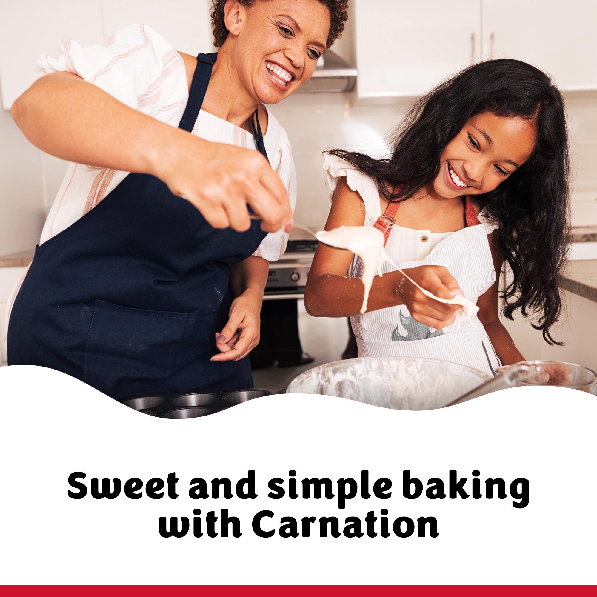 Nestle Carnation Caramel Drizzle Sauce 450g thumbnail 4