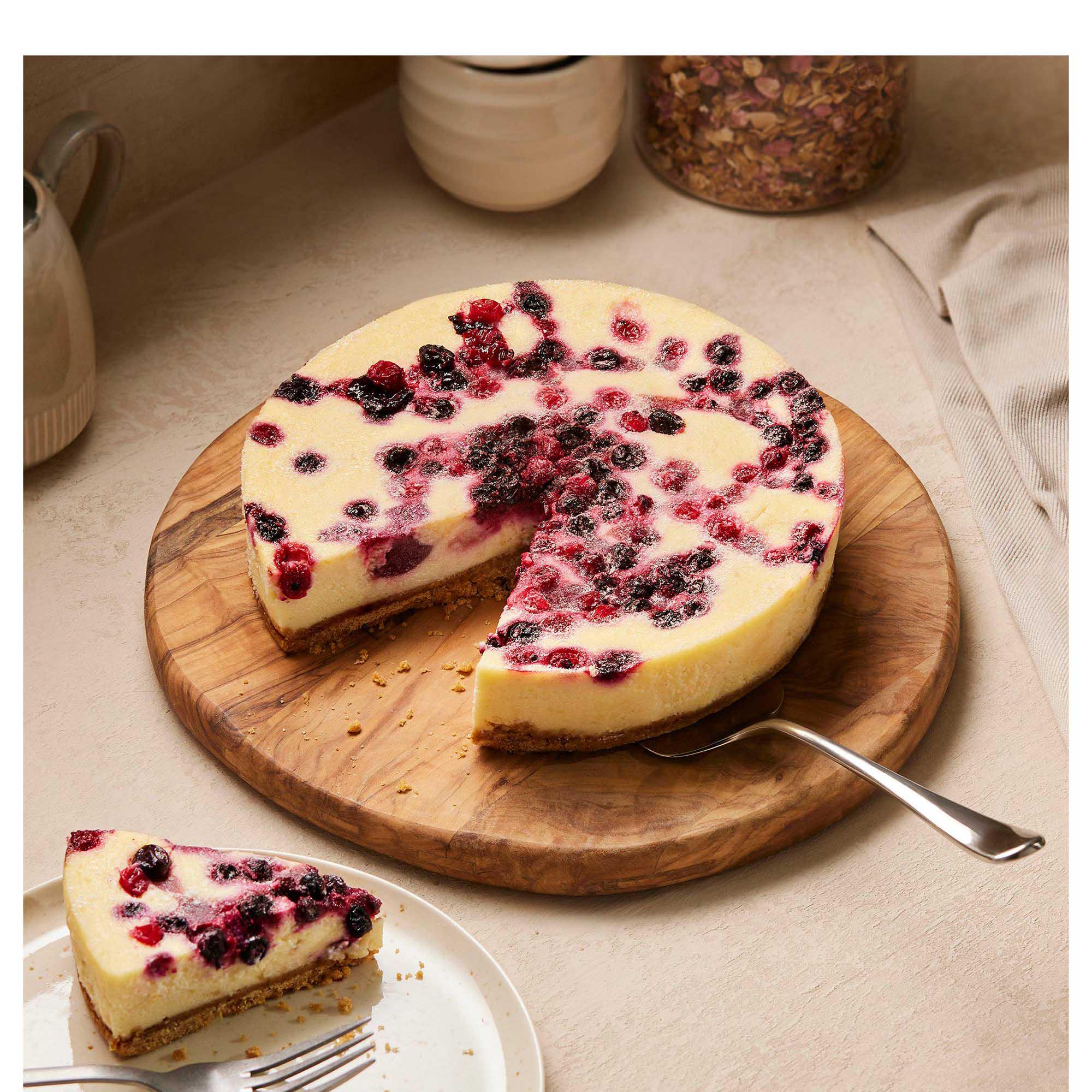 Sainsbury's White Chocolate & Berry Cheesecake 950g