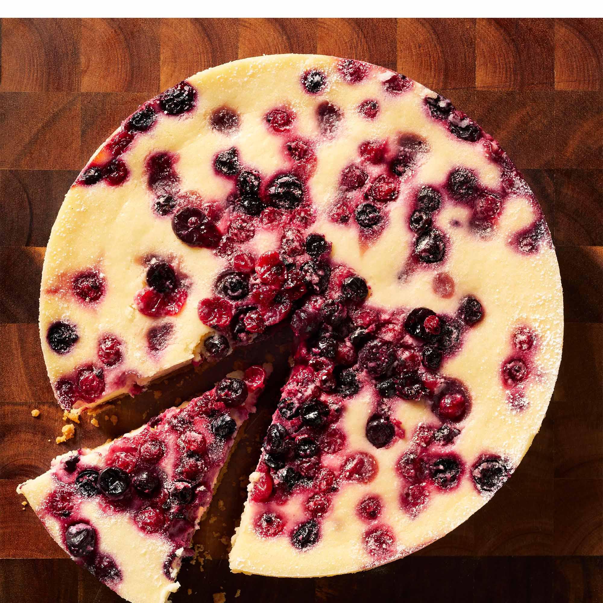 Sainsbury's White Chocolate & Berry Cheesecake 950g thumbnail 2
