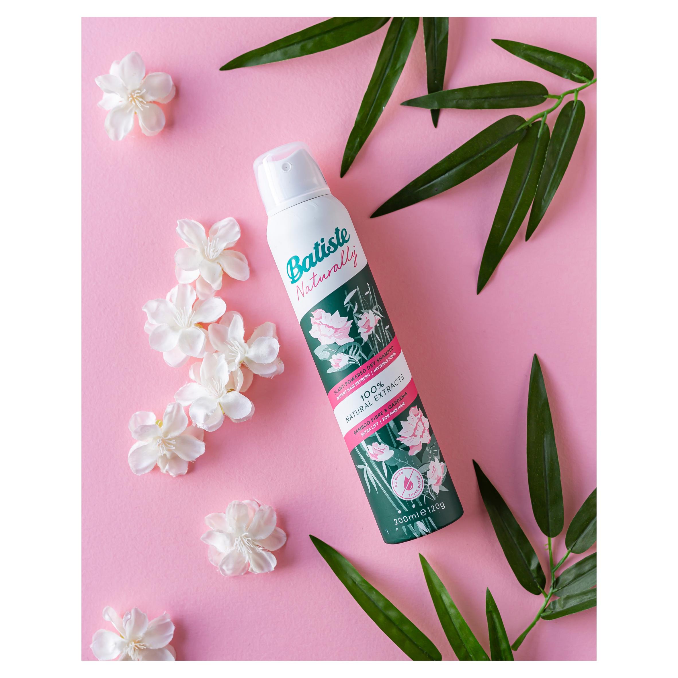 Batiste Naturally Dry Shampoo Bamboo Fibre & Gardenia 200ml thumbnail 5