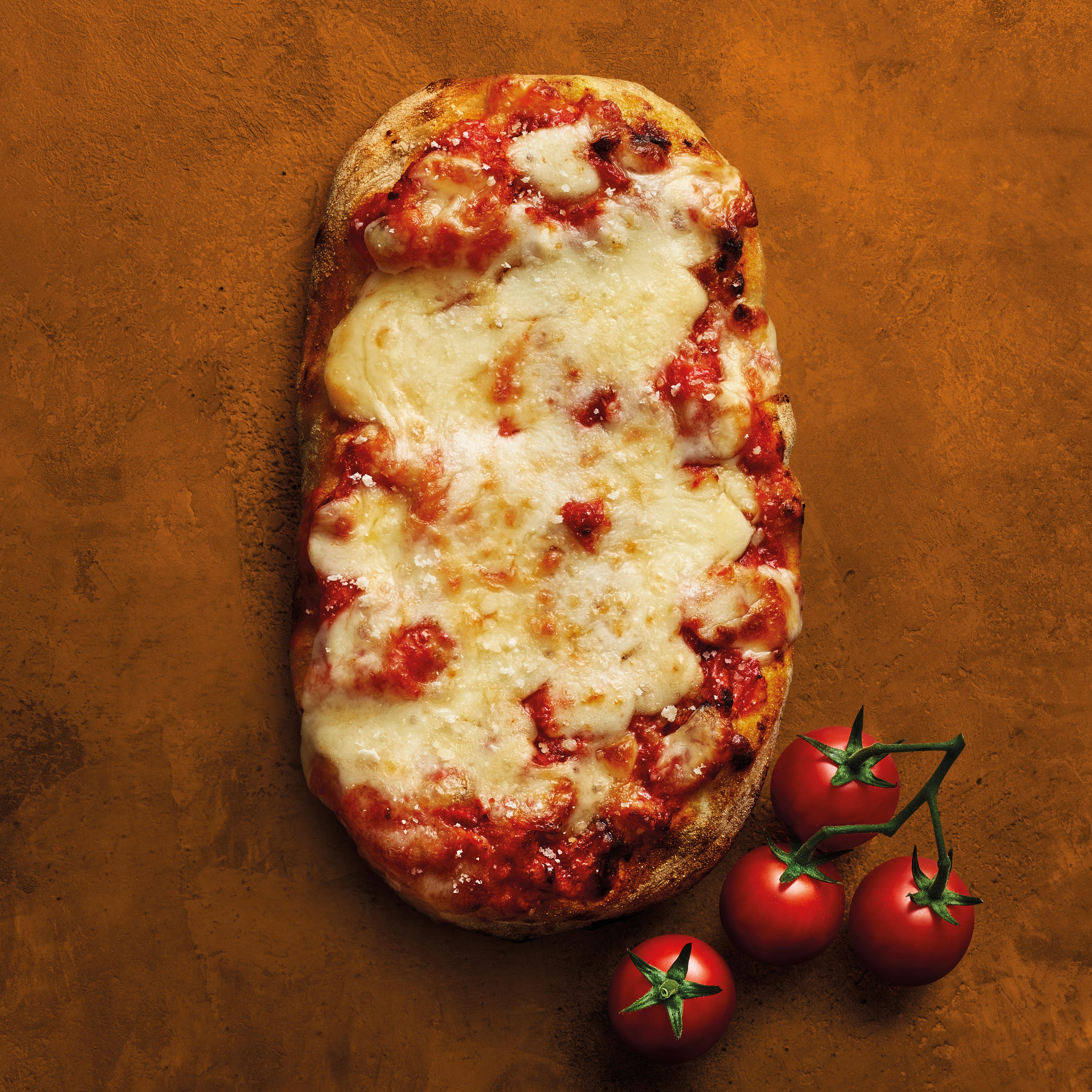 Crosta & Mollica Pinsa Roman Pizza Tomato & Mozzarella 154g thumbnail 2