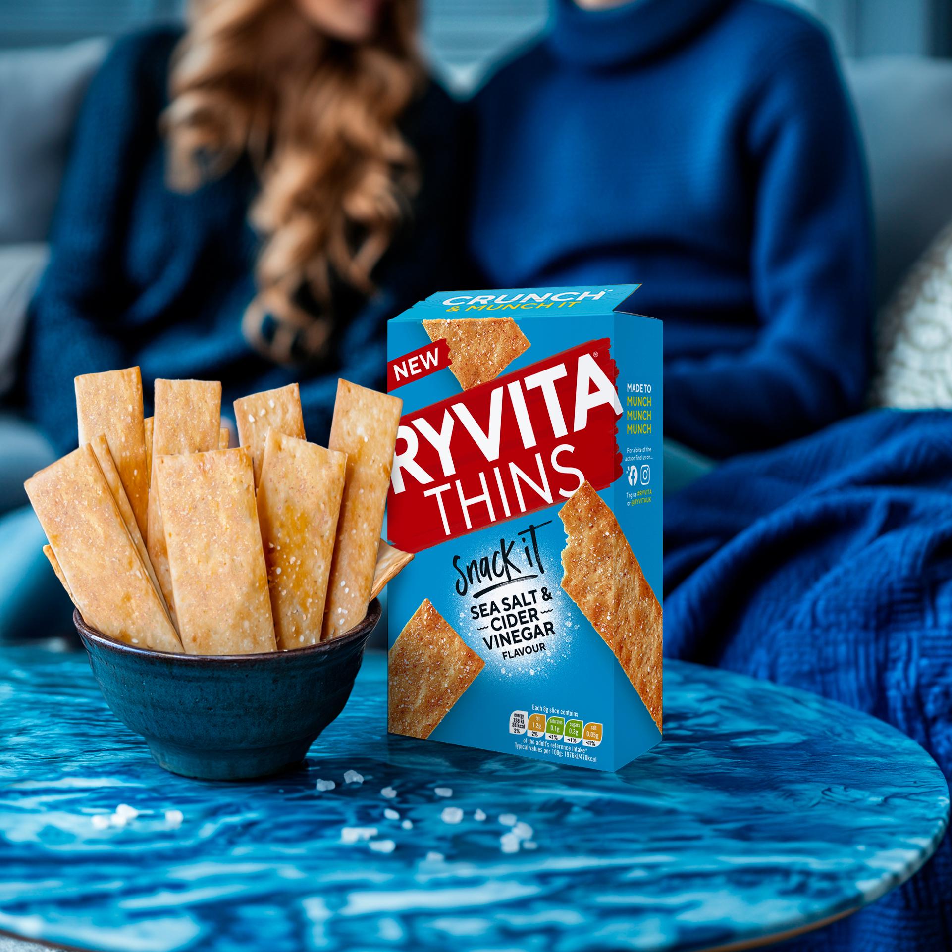 Ryvita Thins Snack It Sea Salt & Cider Vinegar Flatbread Snacks 125g thumbnail 5