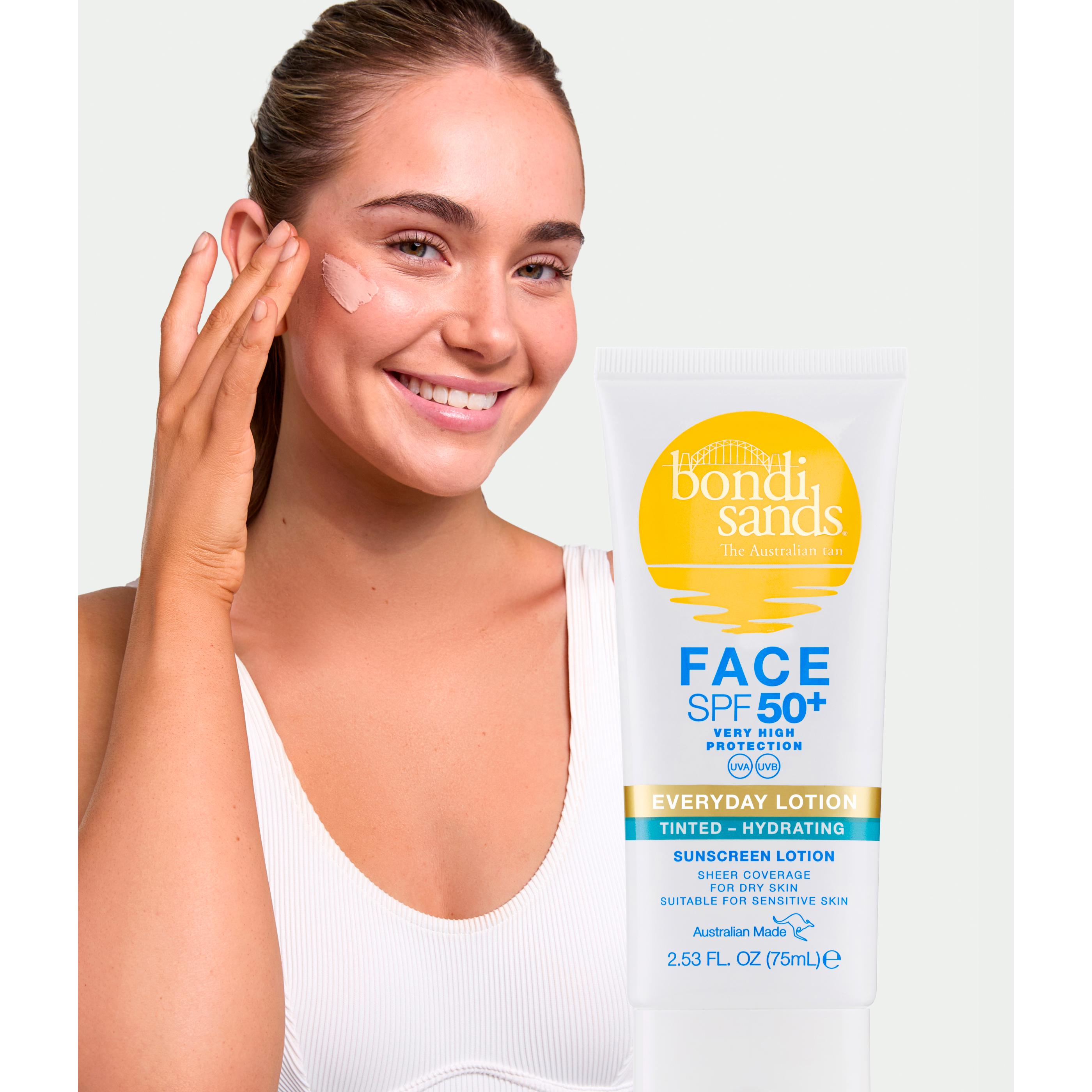 Bondi Sands Face SPF 50+ Fragrance Free Tinted Hydrating Sunscreen Lotion 75ml thumbnail 4