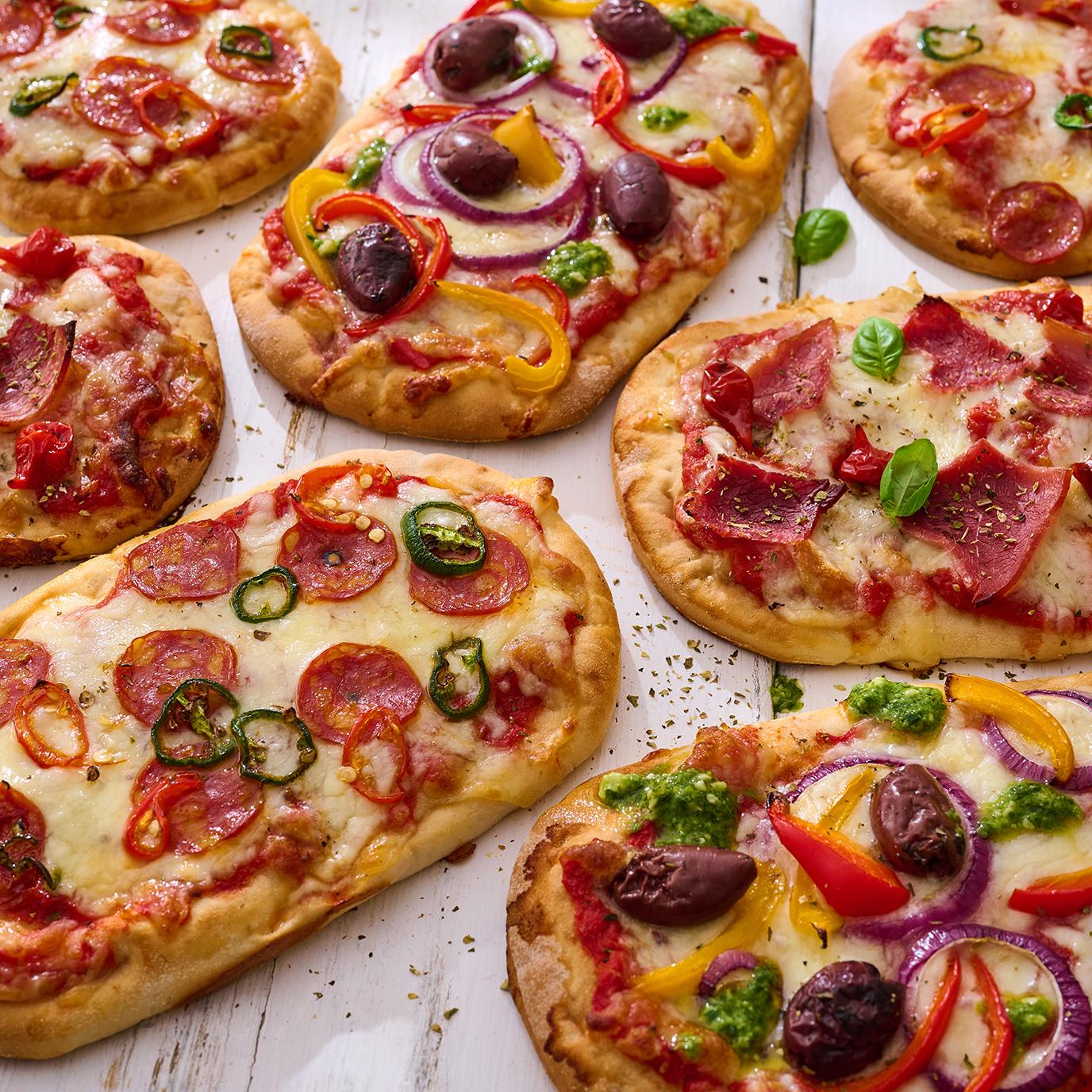 Warburtons Gluten Free White Soft Pittas x4 thumbnail 3
