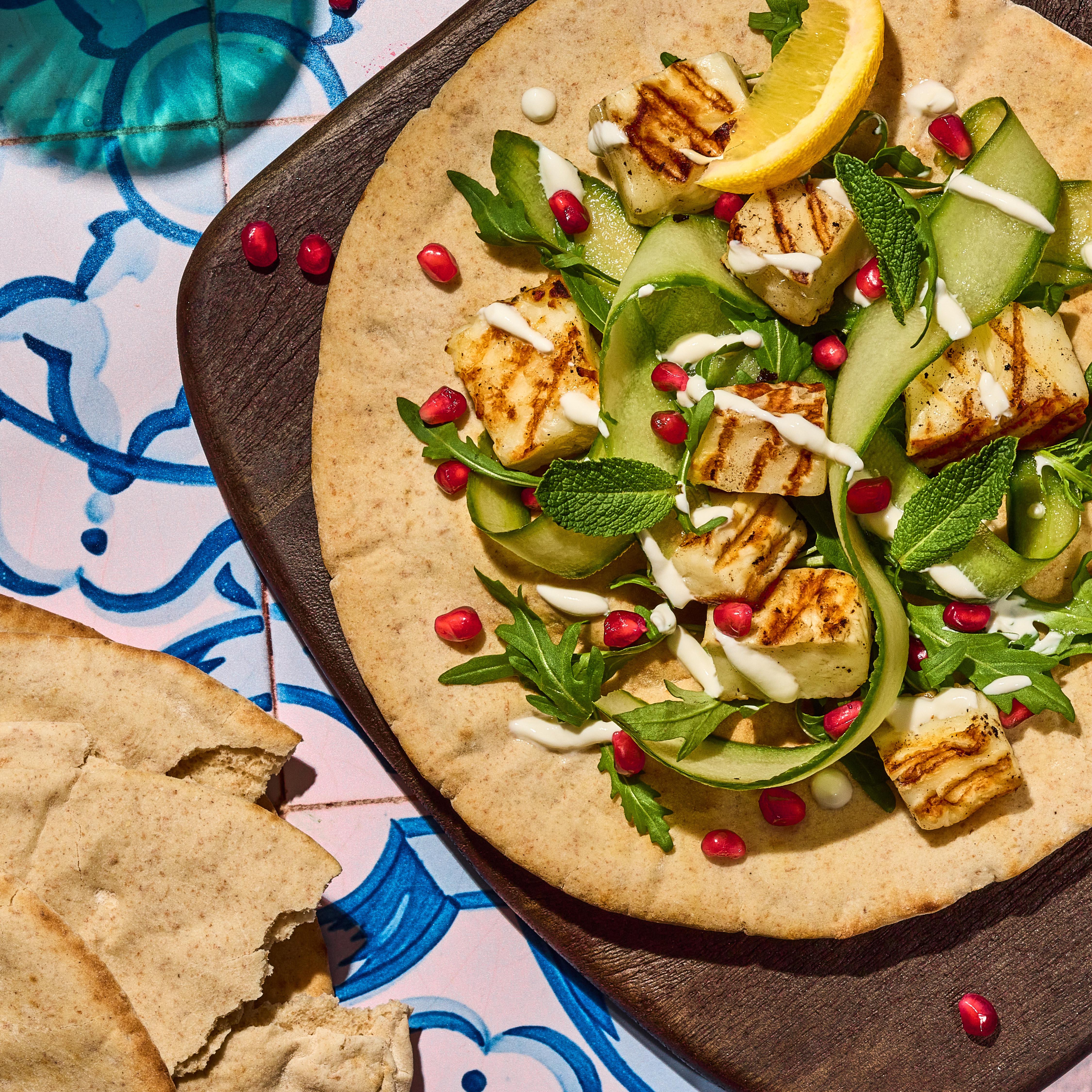 Deli Kitchen 2 x  Lebanese Style Flatbreads thumbnail 2