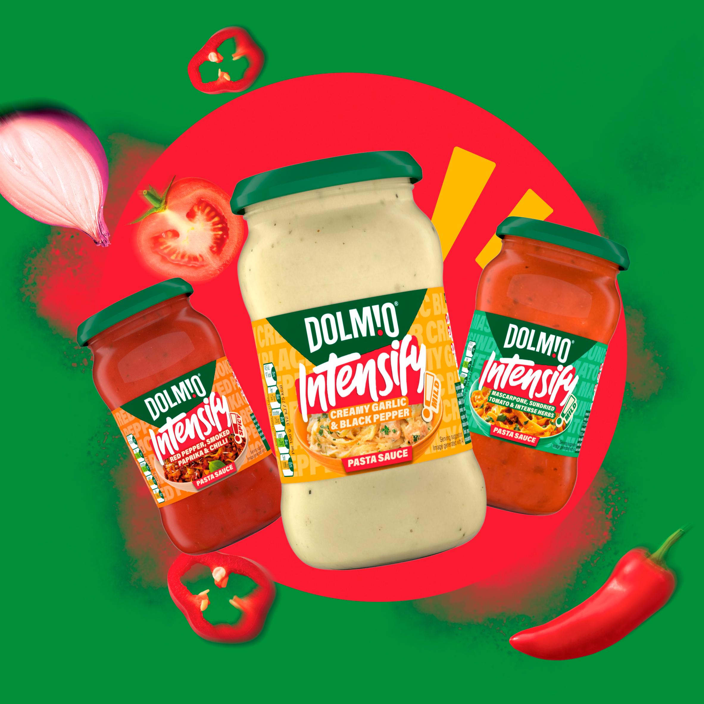 Dolmio Intensify Smokey Garlic & Sundried Tomato Pasta Sauce 400g thumbnail 6