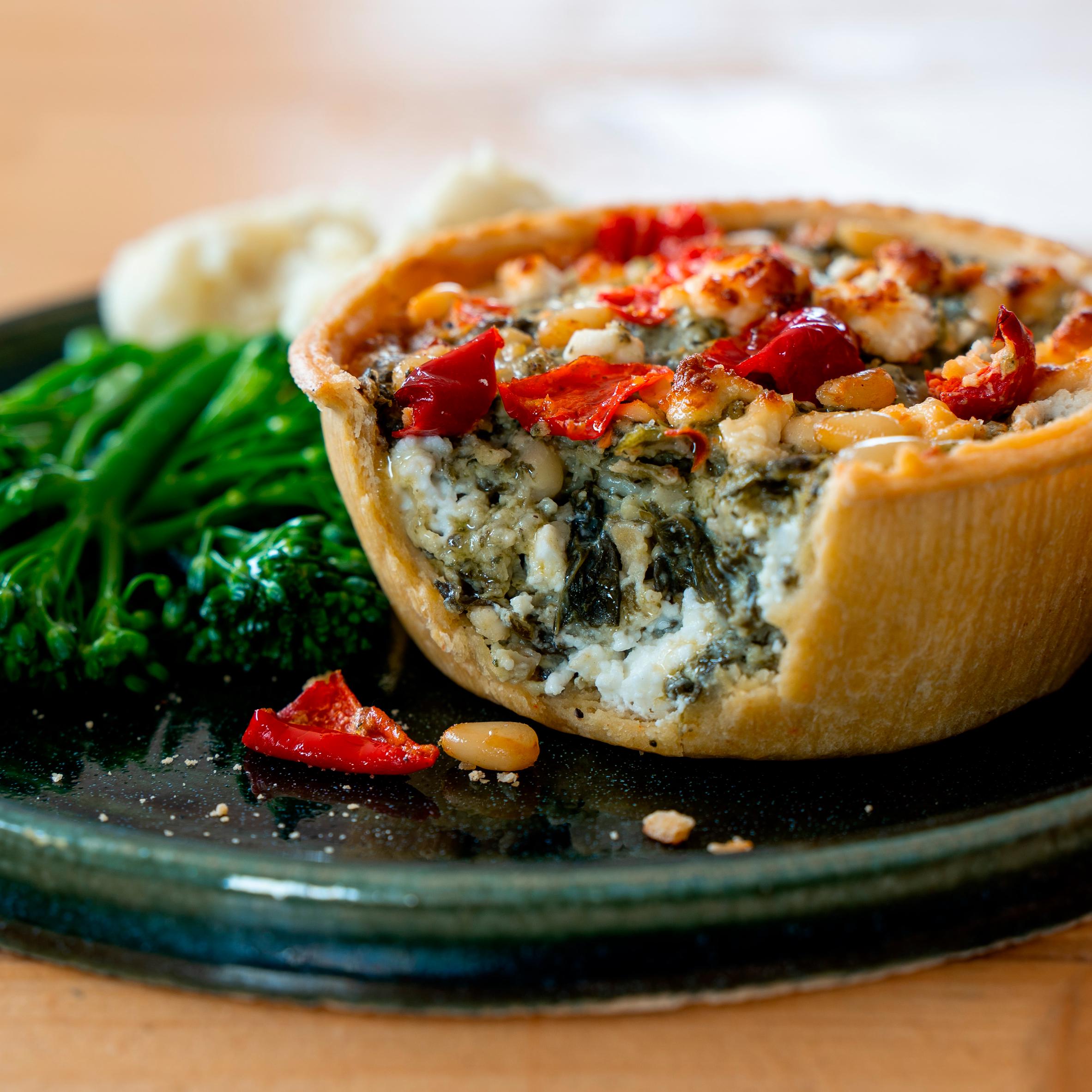 Higgidy Spinach, Greek Feta & Pine Nut Pie 200g thumbnail 2