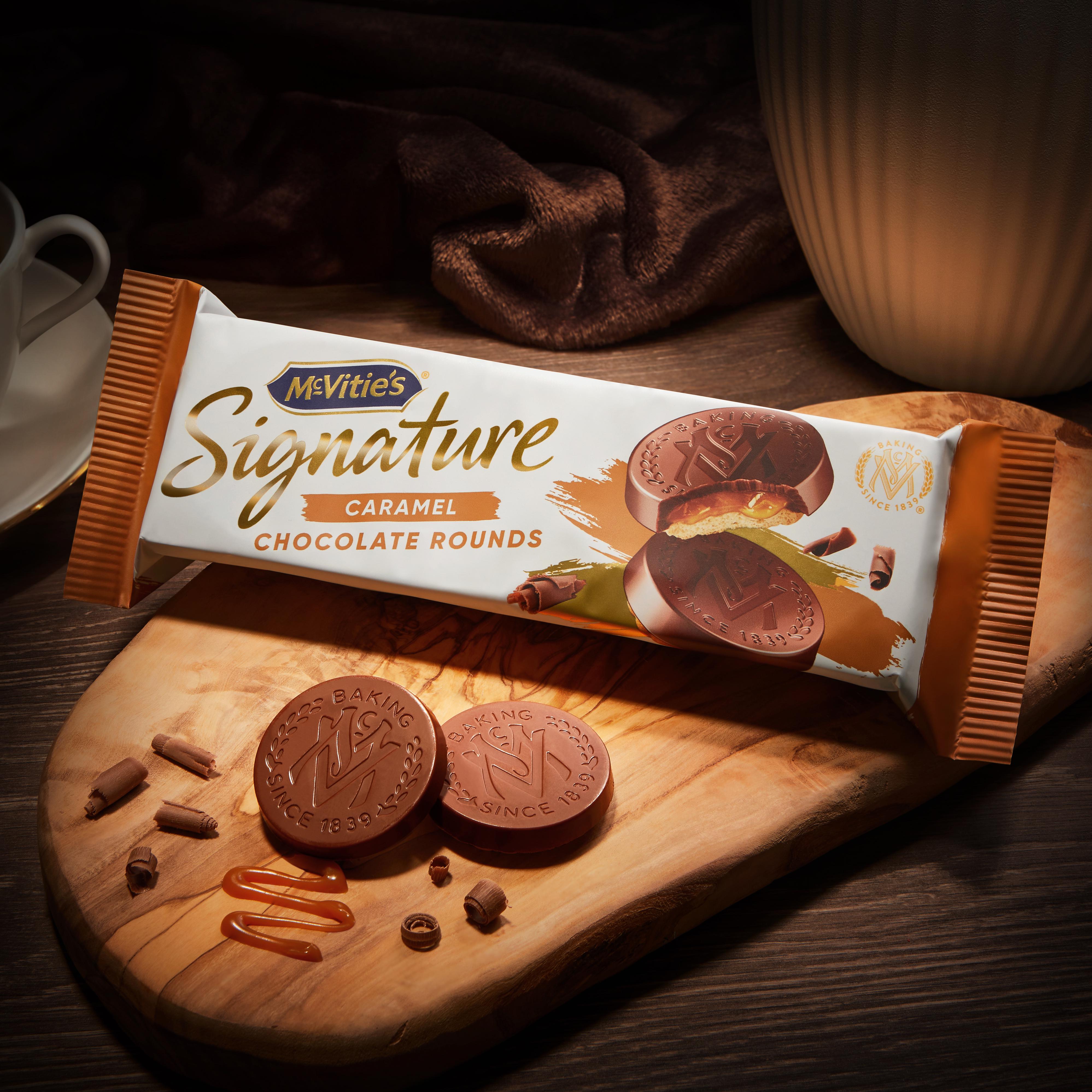 McVitie's Signature Caramel Chocolate Rounds Biscuits 109g thumbnail 2
