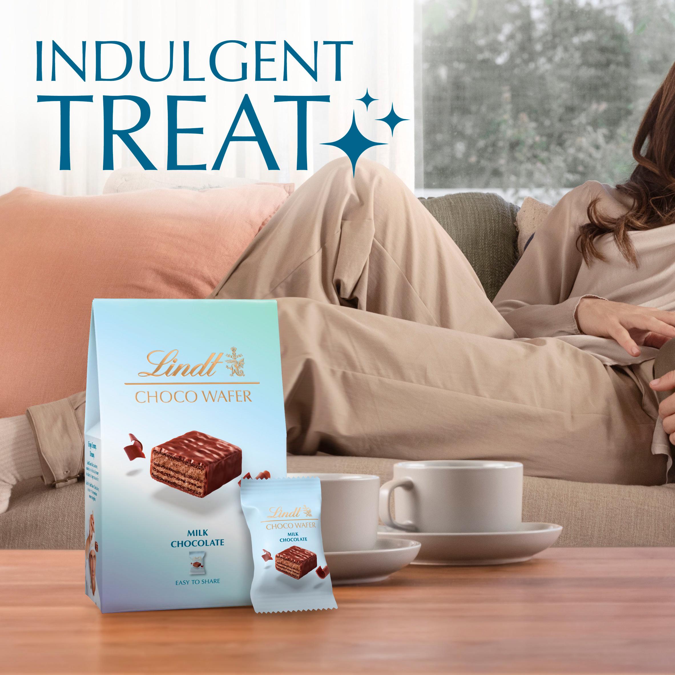 Lindt Choco Wafer Milk Chocolate Sharing Box 130g thumbnail 4