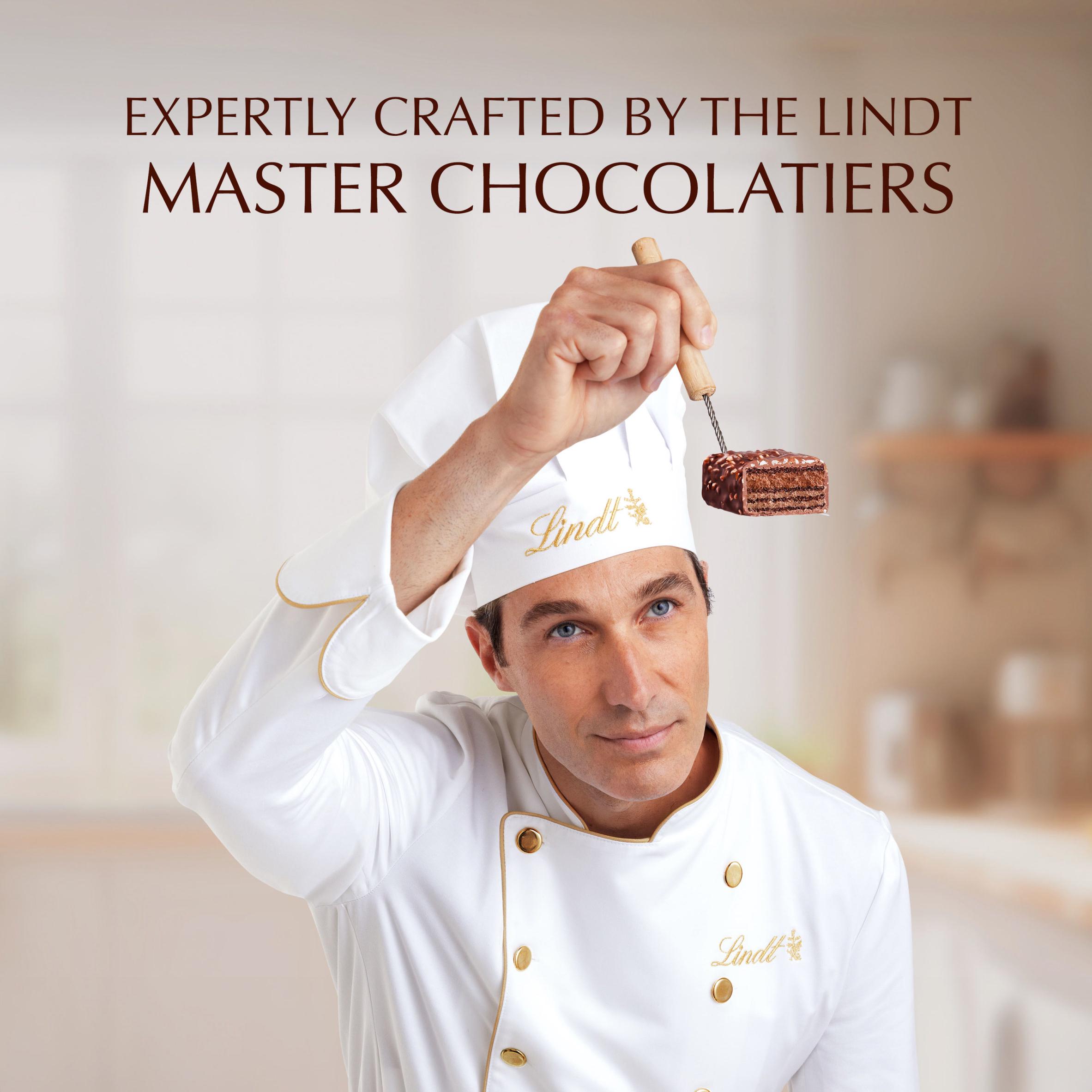 Lindt Choco Wafer Milk Chocolate Sharing Box 130g thumbnail 6