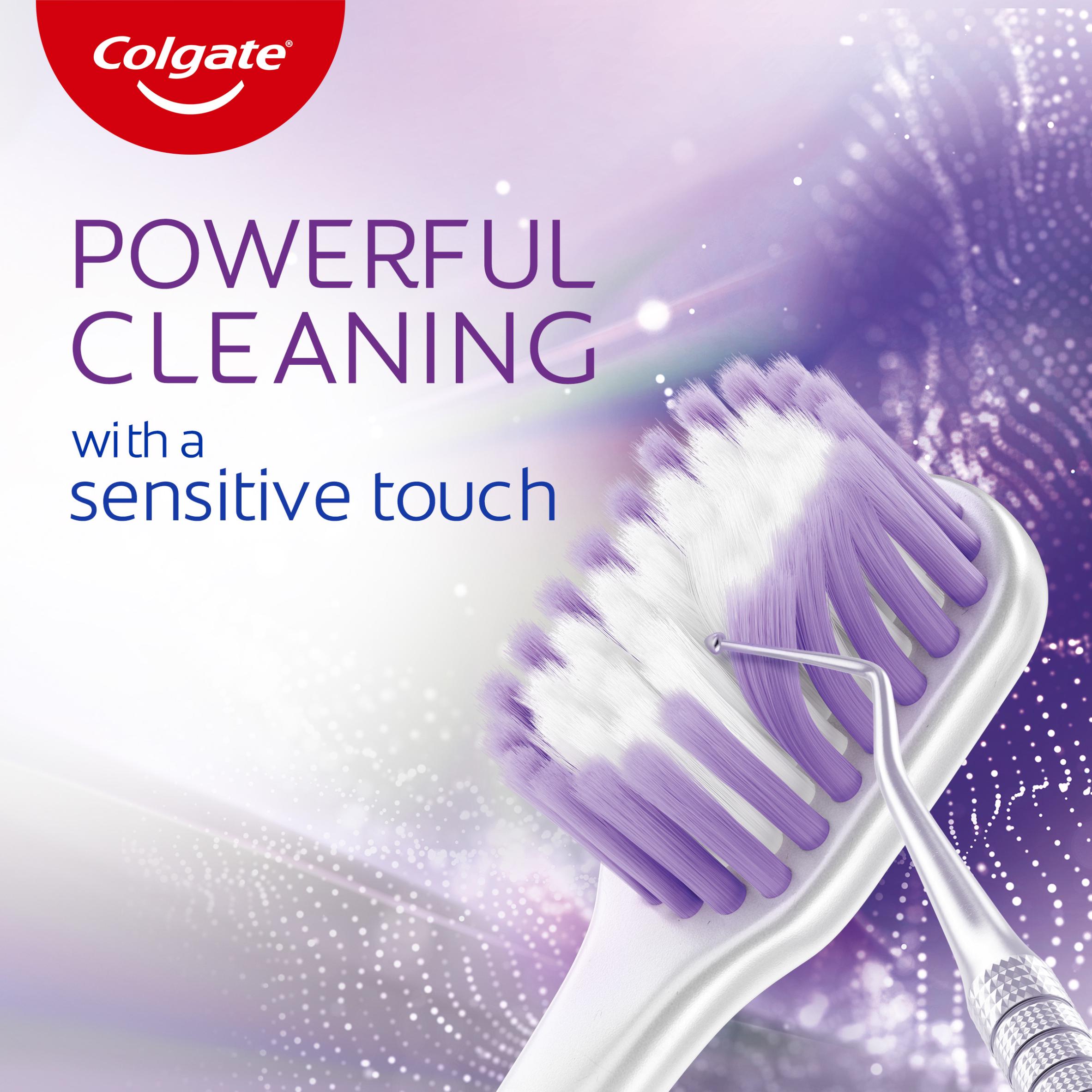 Colgate Gentle Clean Sensitive Manual Toothbrush thumbnail 2