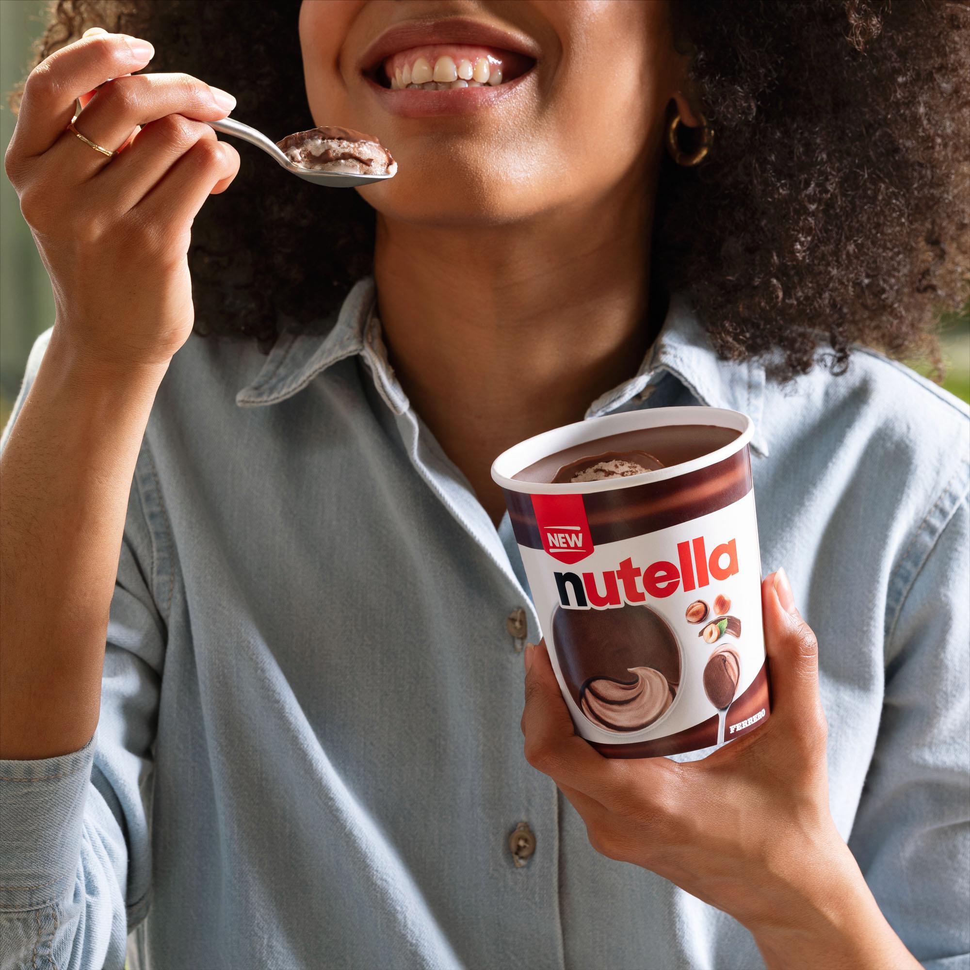 Nutella Chocolate & Hazelnut Ice Cream Tub 470ml thumbnail 4