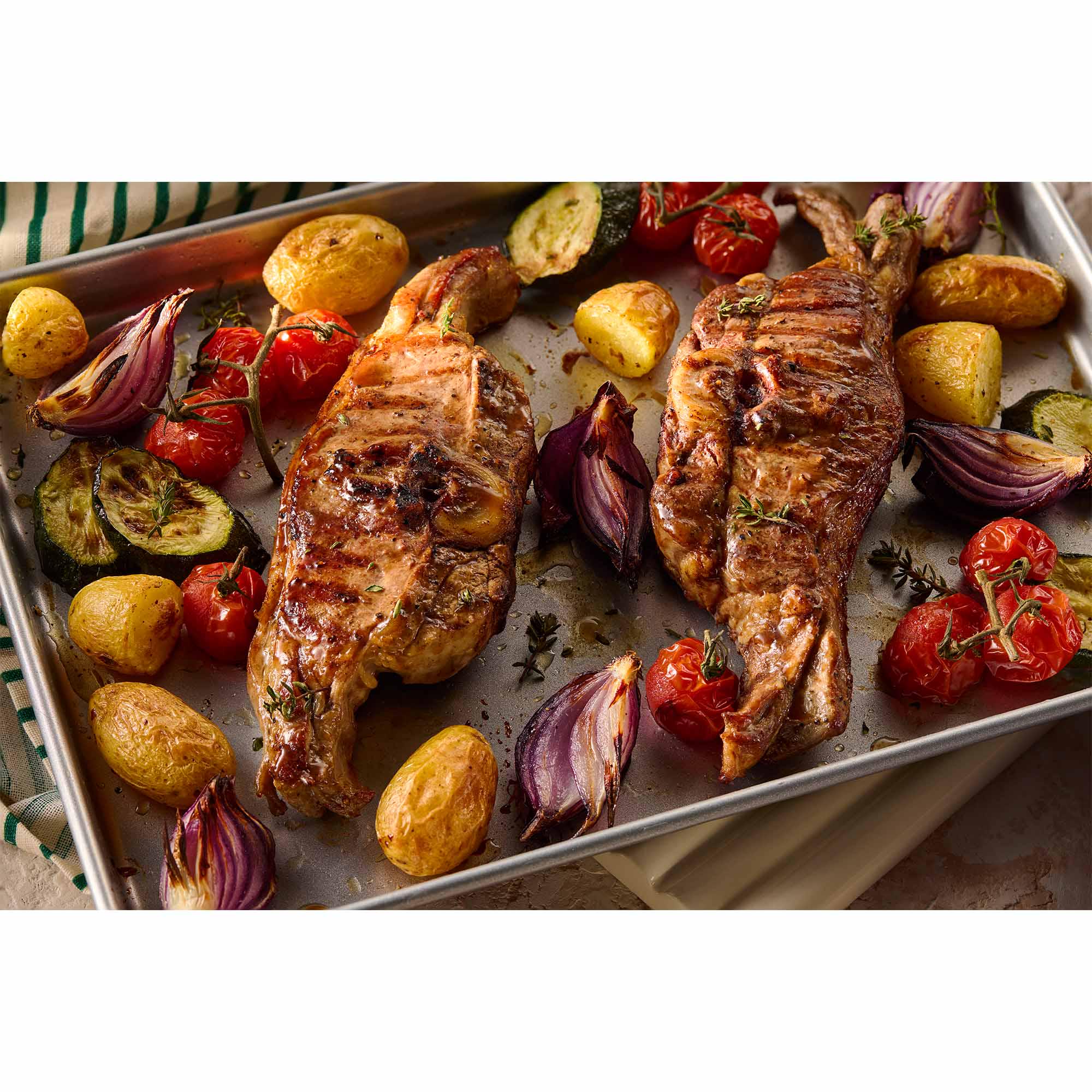 Sainsbury's Welsh Hill Barnsley Lamb Chops, Taste the Difference (Approx. 700g) thumbnail 2