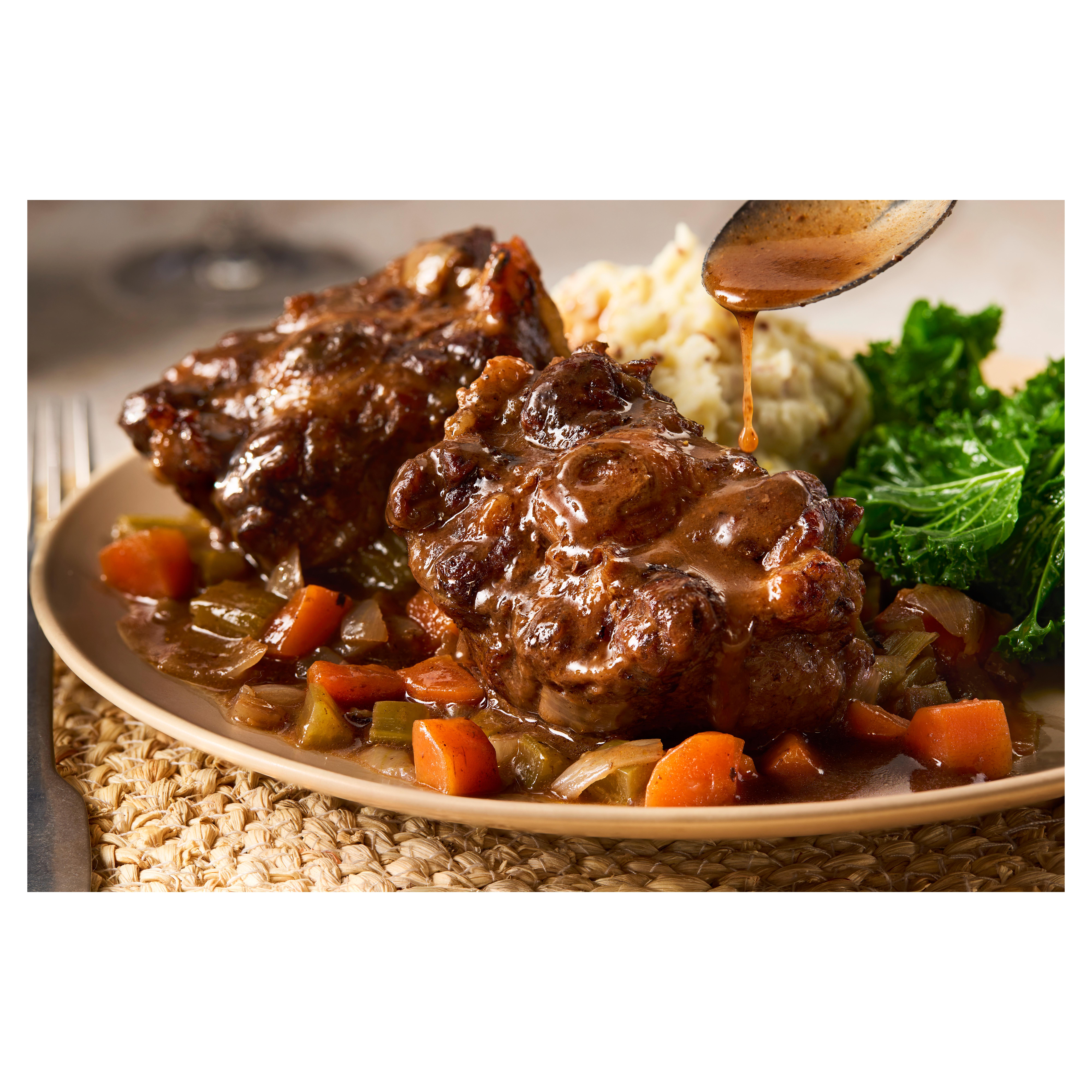 Sainsbury's Aberdeen Angus Oxtail, Taste the Difference (Approx. 1kg) thumbnail 2