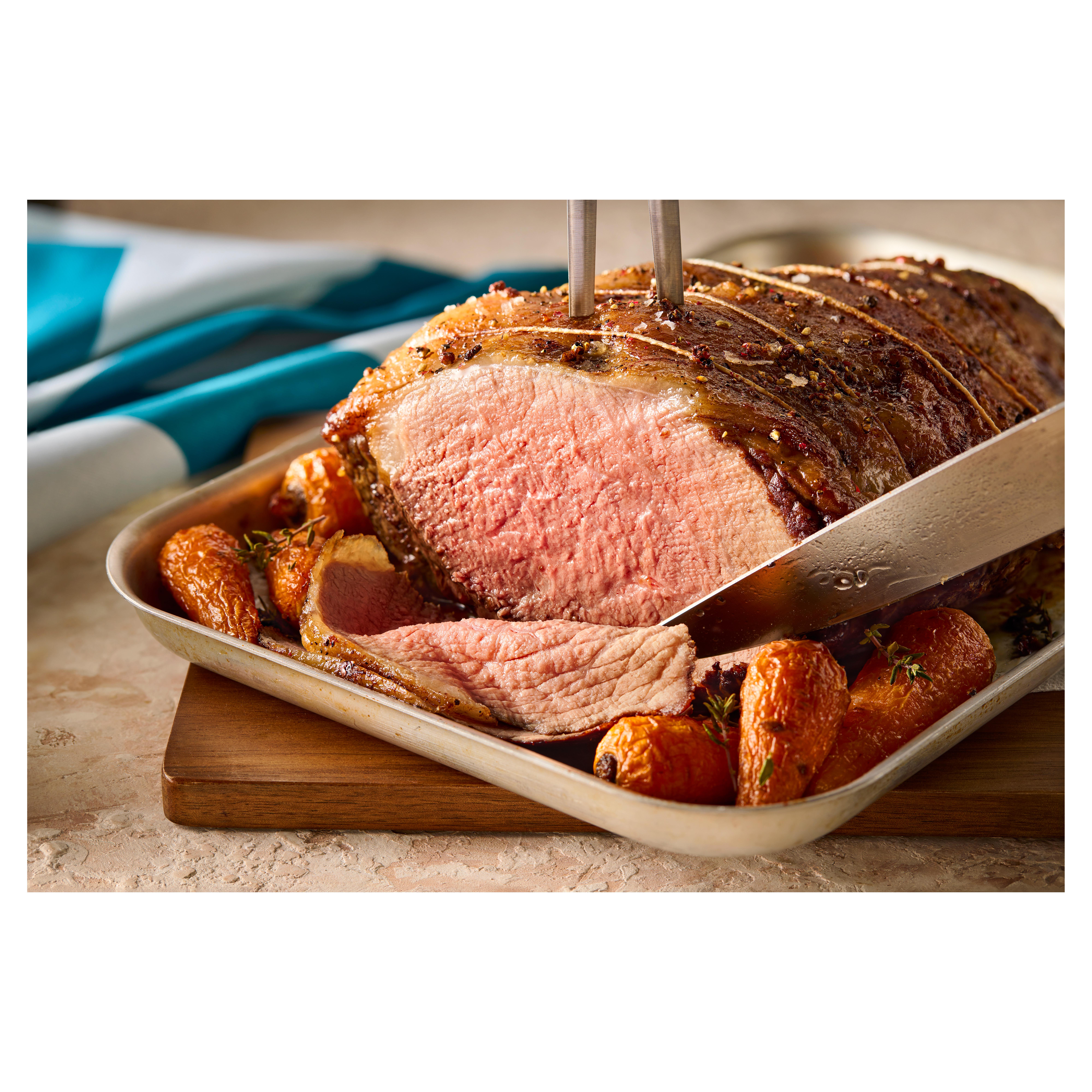 Sainsbury's Aberdeen Angus Slow Roast Beef Joint, Taste the Difference (Approx. 2.2kg) thumbnail 2
