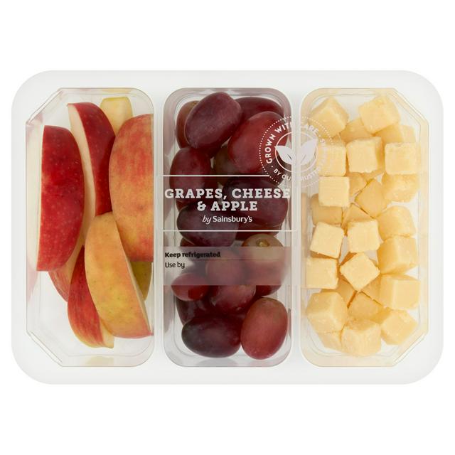 Sainsbury's Grapes, Cheese & Apple 250g - Image 1