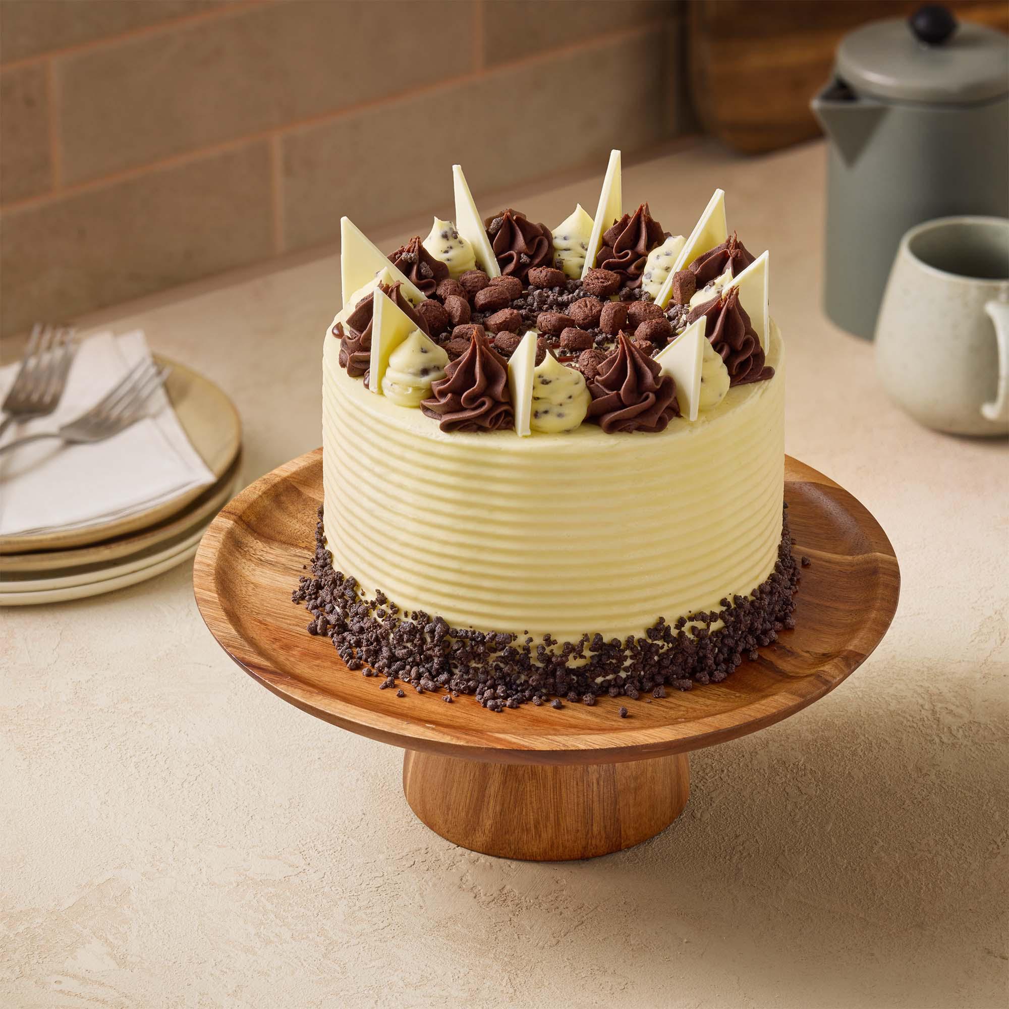 Sainsbury's 1.8kg Cookies & Cream Cake, Taste the Difference