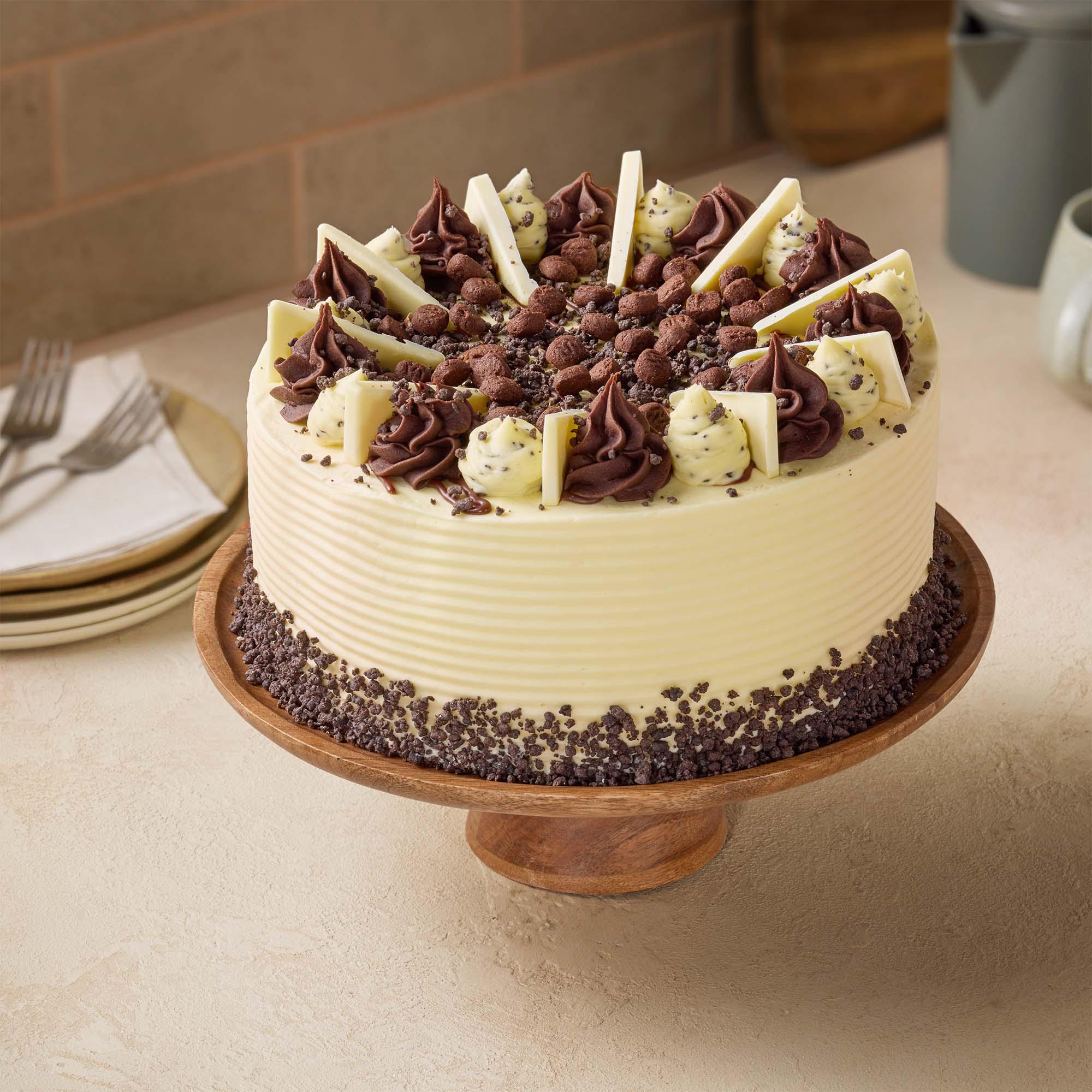 Sainsbury's 3.37kg Extra Large Cookies & Cream Cake
