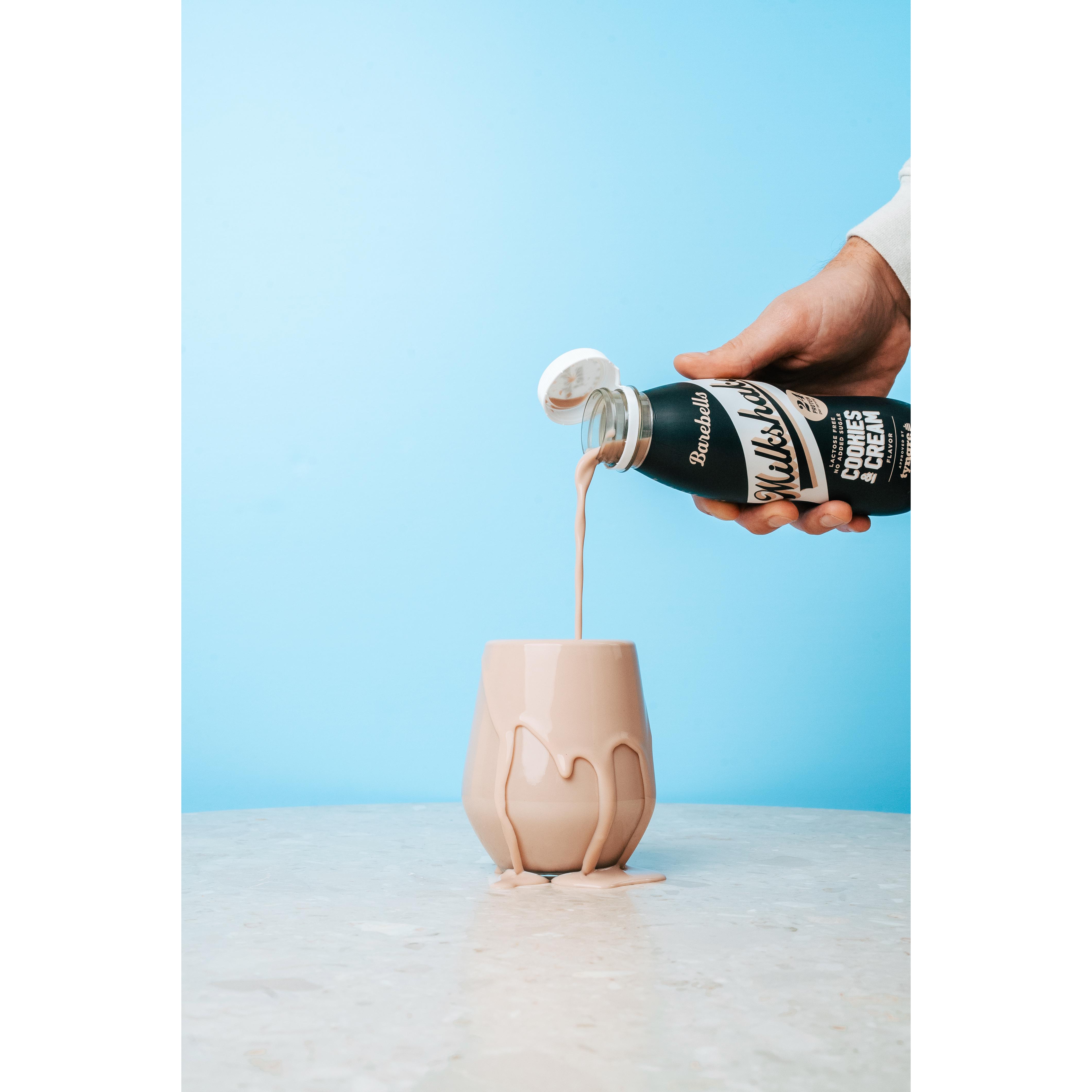 Barebells Cookies & Cream Flavor Milkshake 330ml thumbnail 3