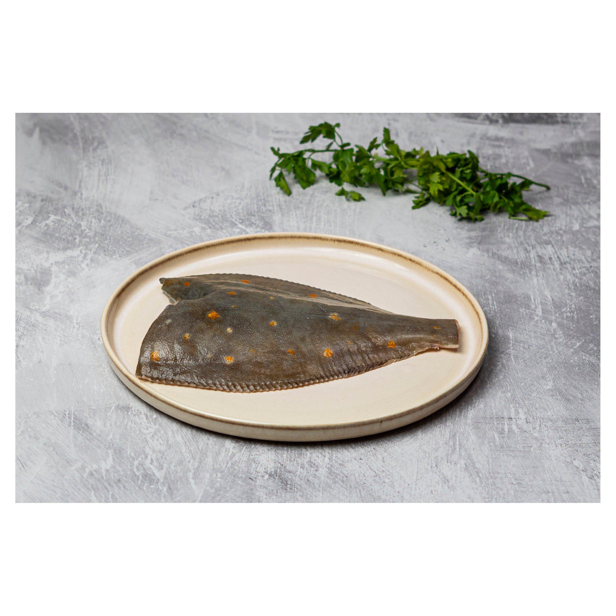 Sound Seafood Whole British Plaice (Approx. 375g)