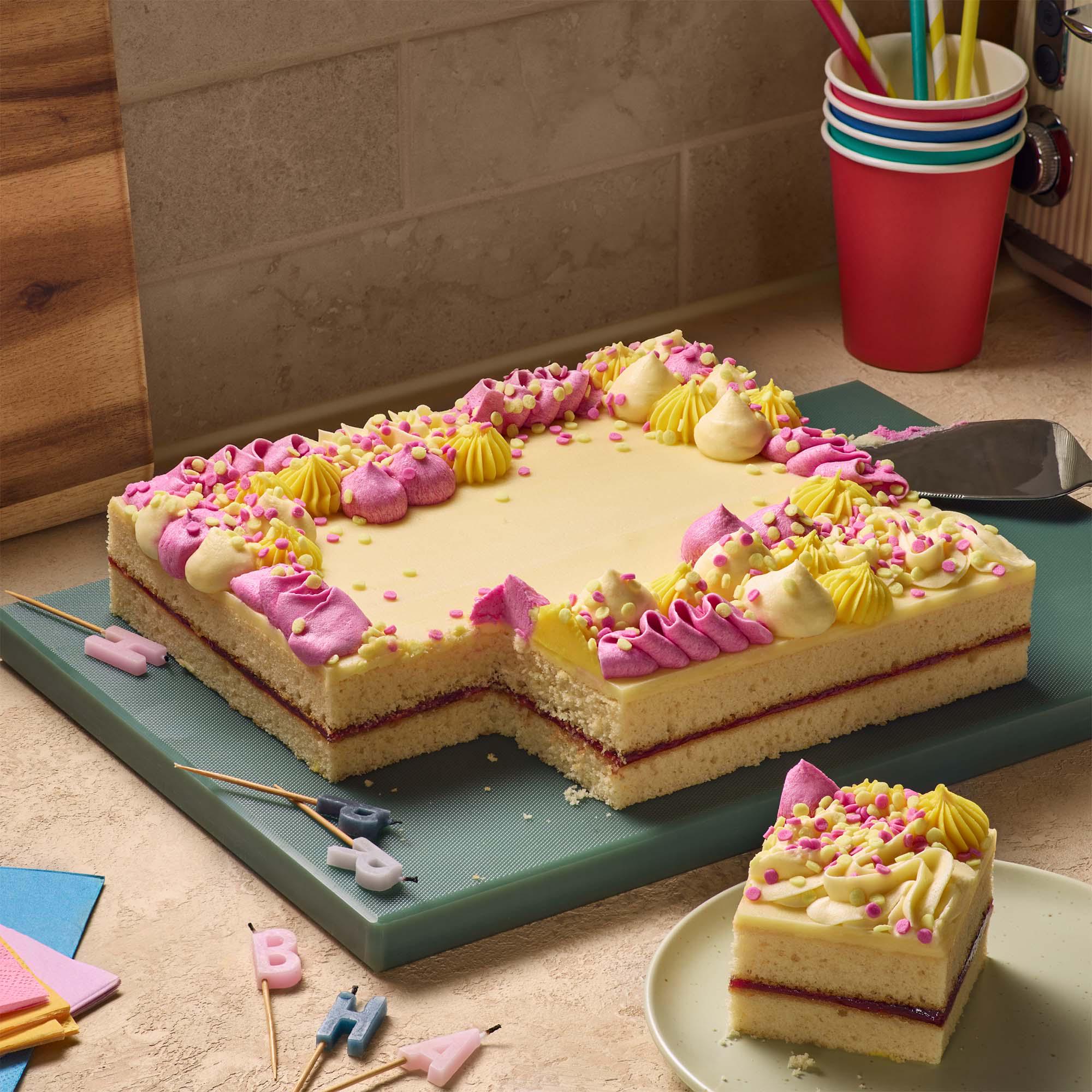Sainsbury's 1.36kg Pink Iced Madeira Traybake Celebration Cake, Taste the Difference