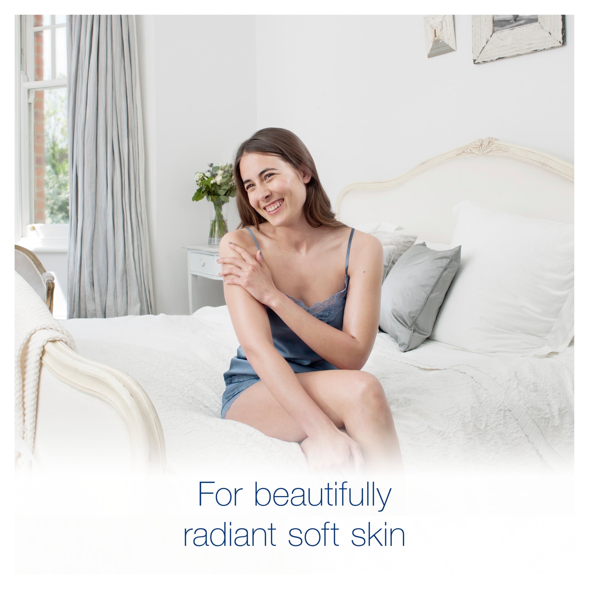Dove Silky Body Cream Pot 300Ml thumbnail 4