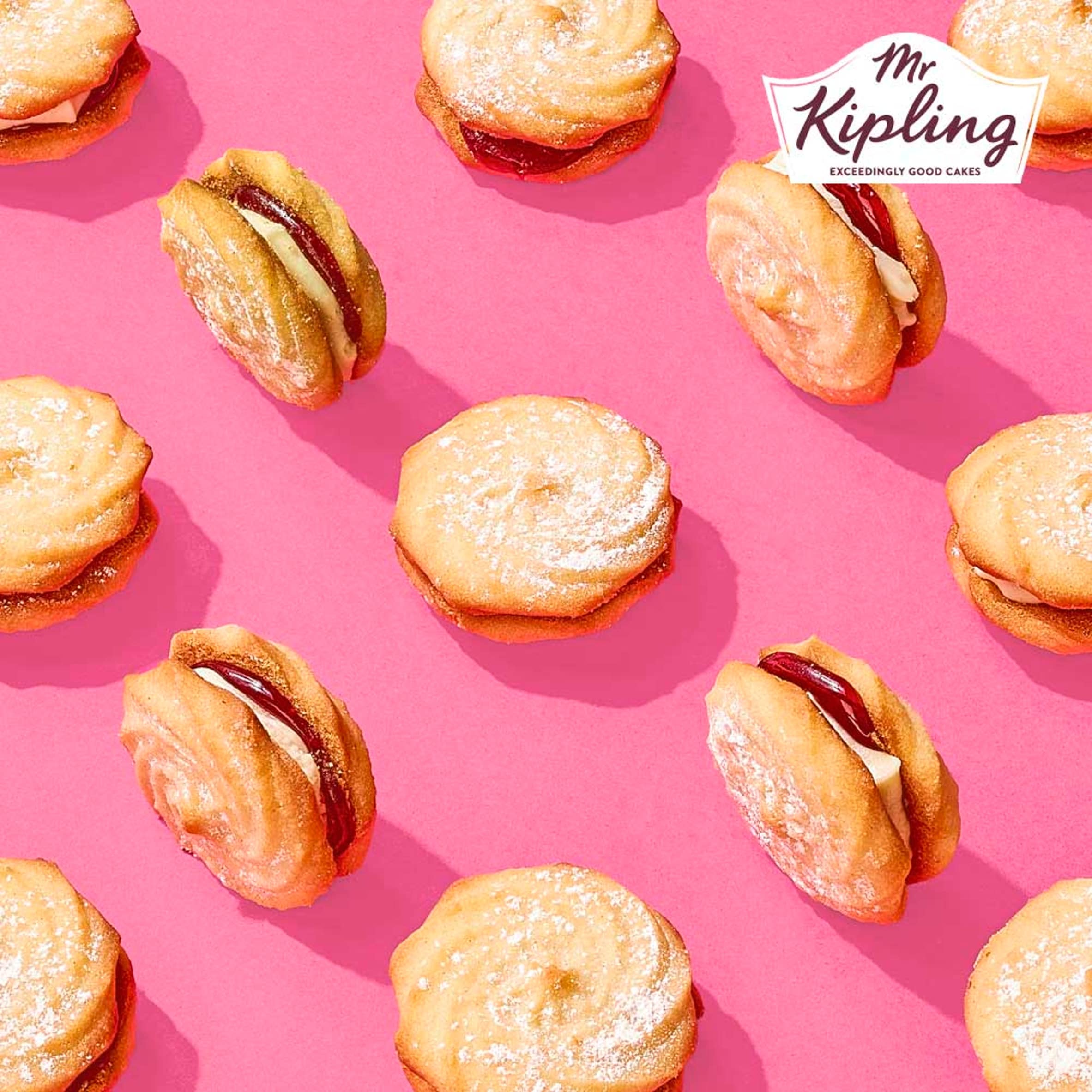 Mr Kipling Viennese Whirls Cakes 6 Pack thumbnail 4