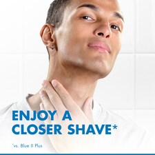 Gillette Sensor3 Men's Disposable Razors 4 Pack thumbnail 3