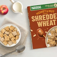 Nestle Shredded Wheat Cereal - Honey & Nut 500g thumbnail 2