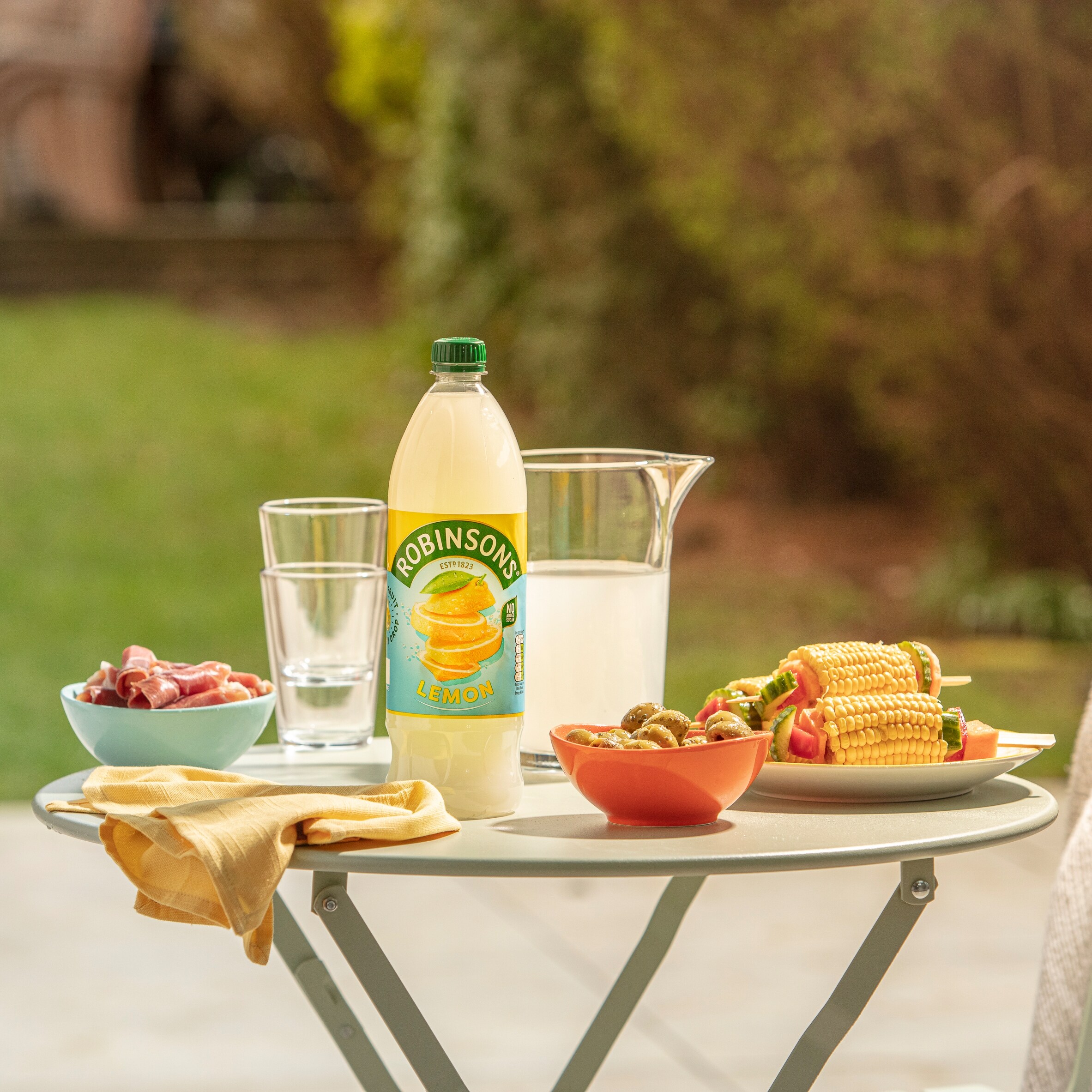 Robinsons Lemon No Added Sugar Squash 1L thumbnail 2