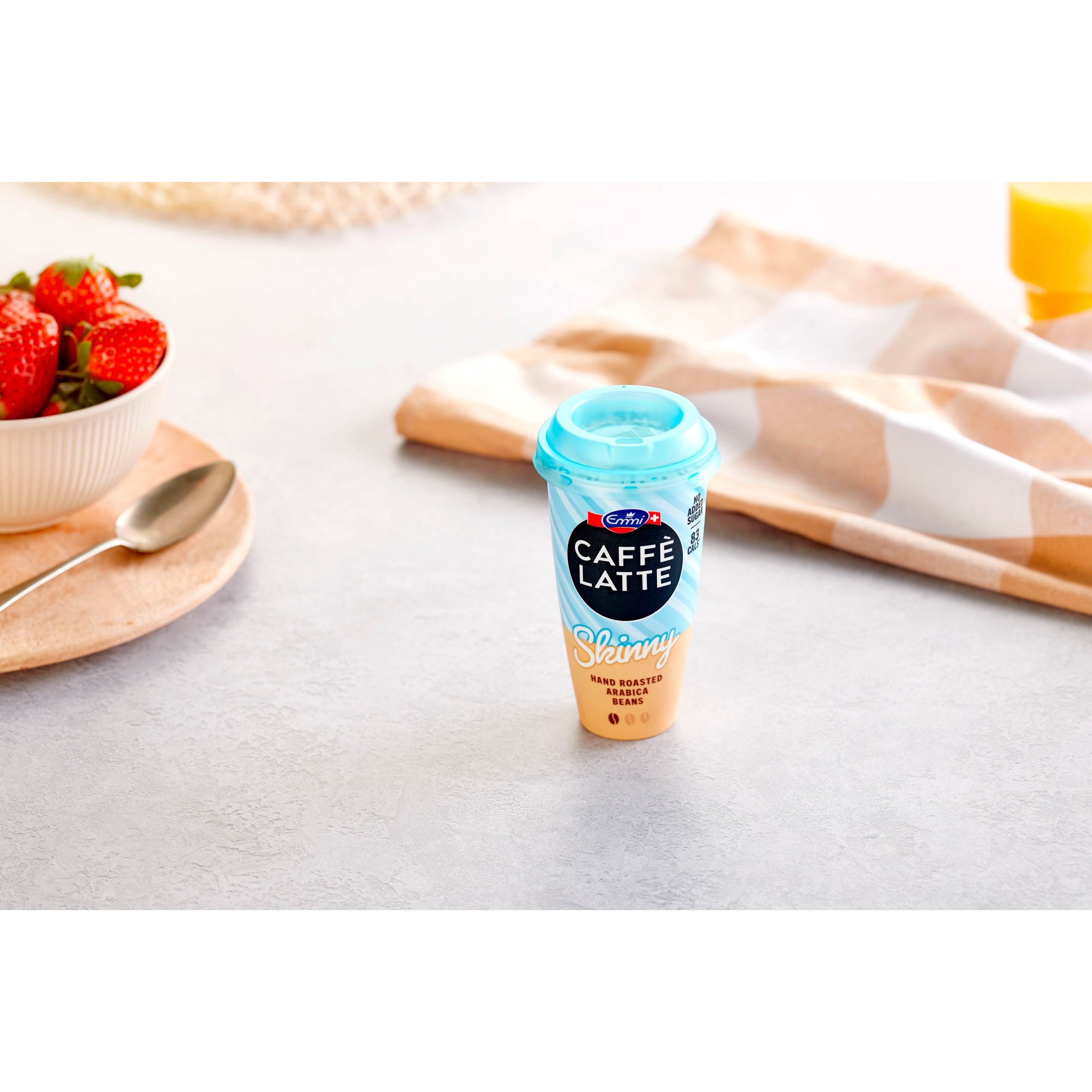 Emmi Skinny Caffe Latte 230ml thumbnail 2
