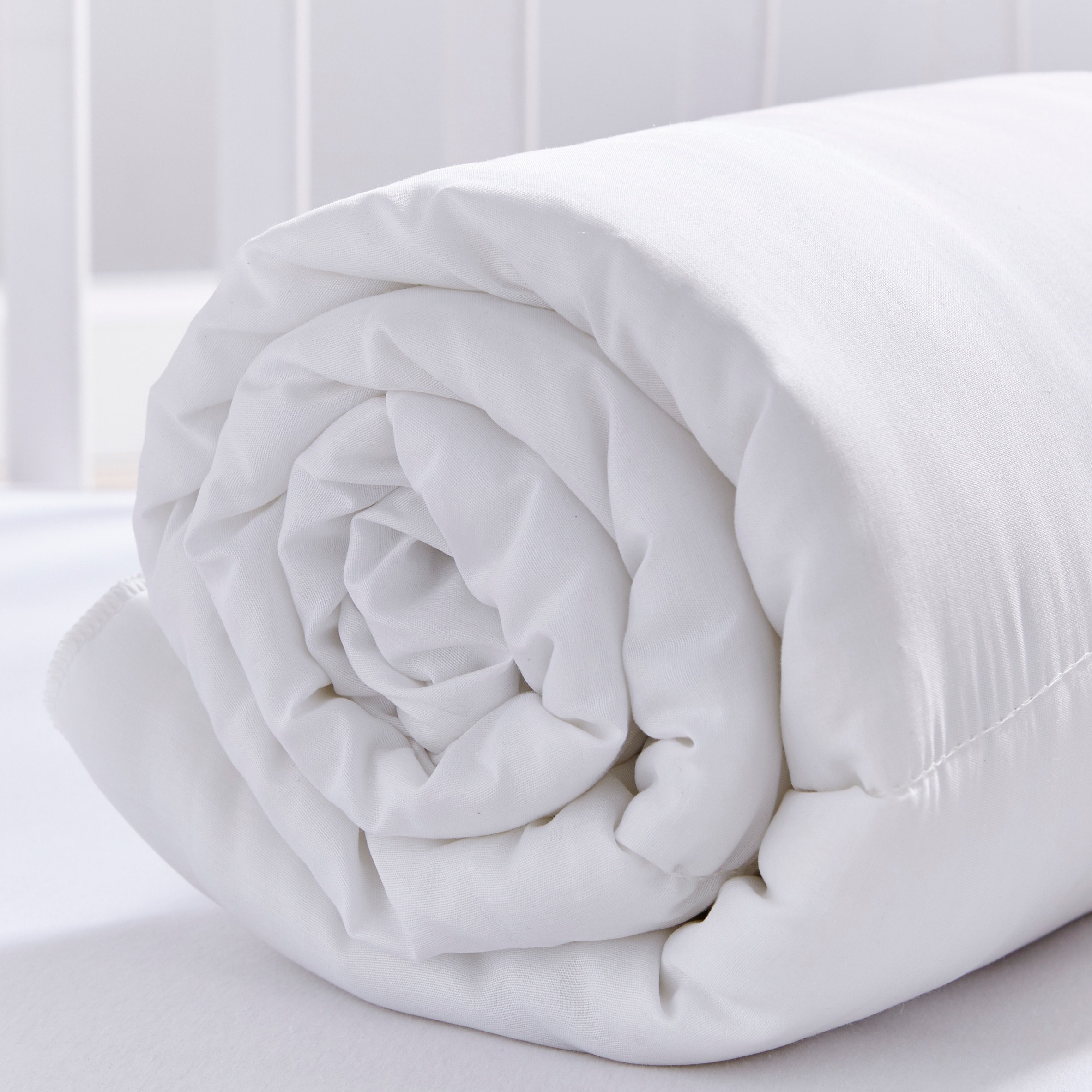 Silent Night Anti-Allergy Cotbed Duvet thumbnail 3