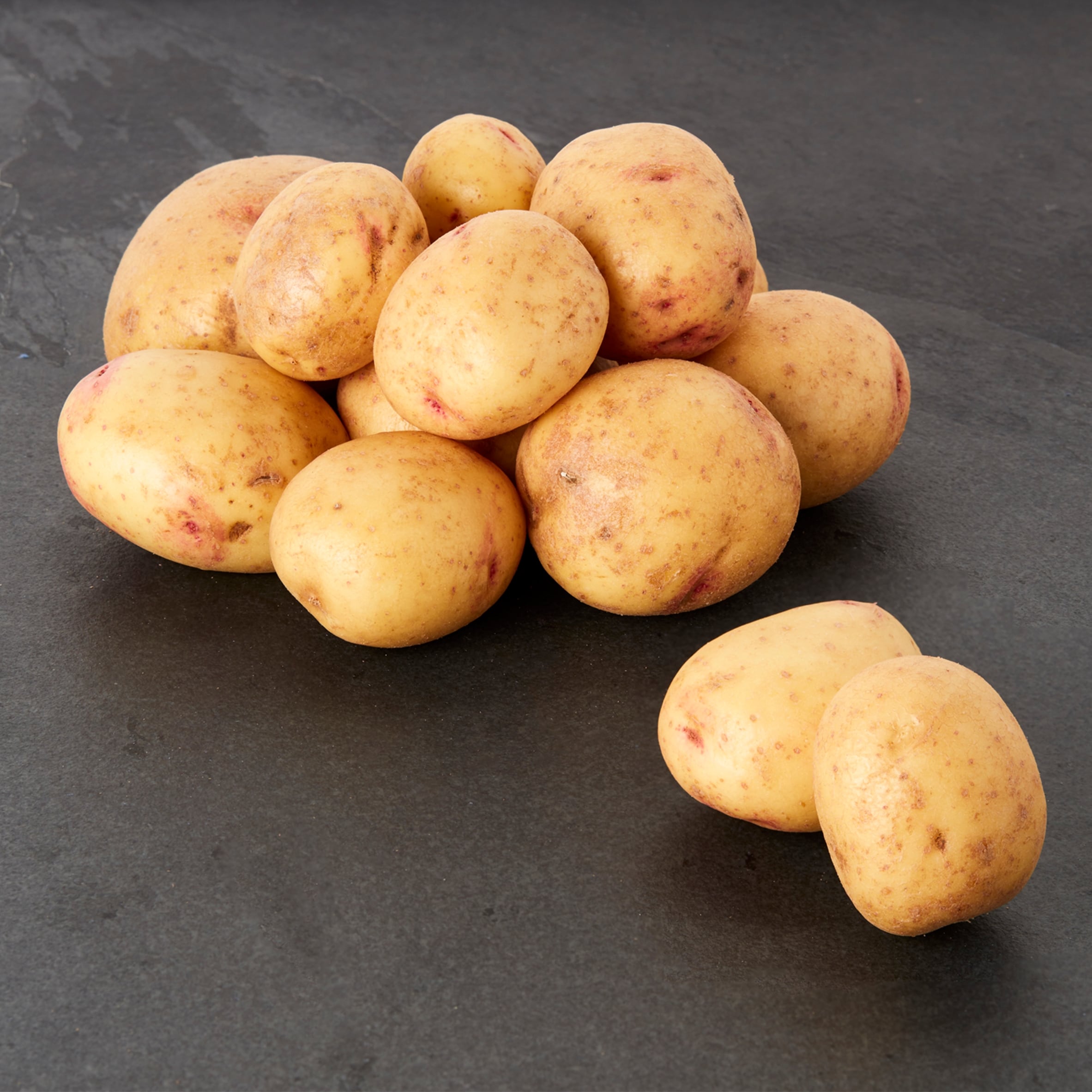Tesco Organic White Potatoes 1.5Kg thumbnail 2