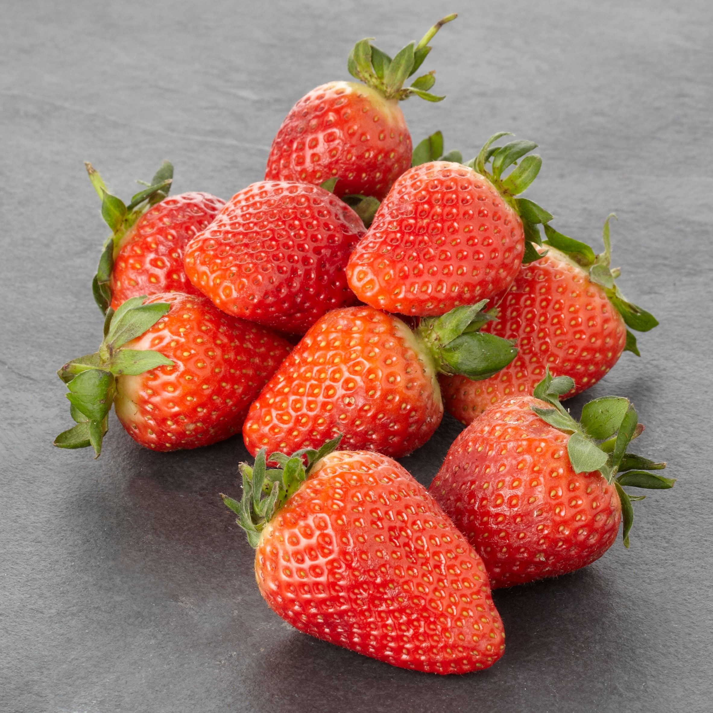 Tesco Organic Strawberries 227G thumbnail 2
