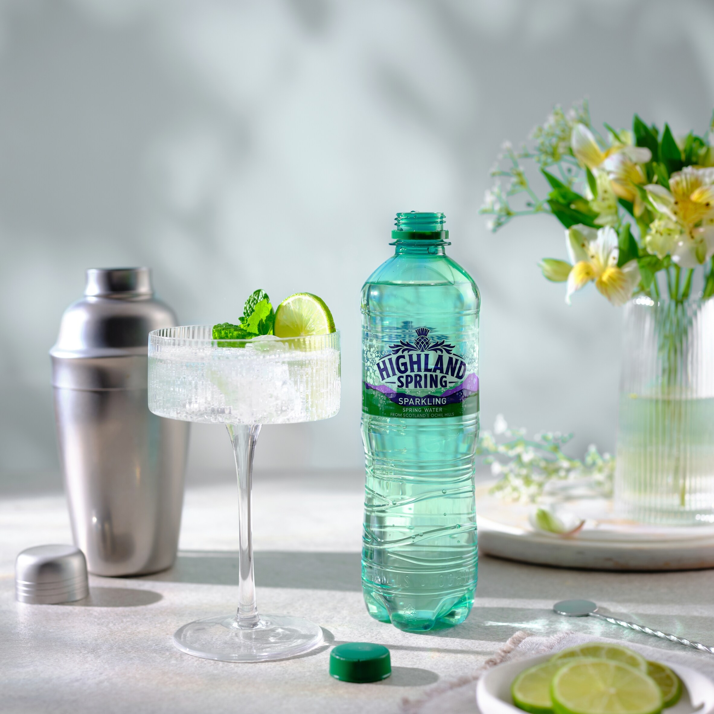Highland Spring Sparkling Water 6 X 1L thumbnail 4