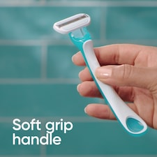 Gillette Venus Tropical Women's Disposable Razors 3 Pack thumbnail 4