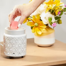 Yankee 6 Wax Melts Sugared Blossom thumbnail 3