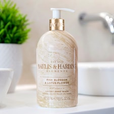Baylis & Harding Pink Blossom & Lotus Flower Hand Wash 500Ml thumbnail 3