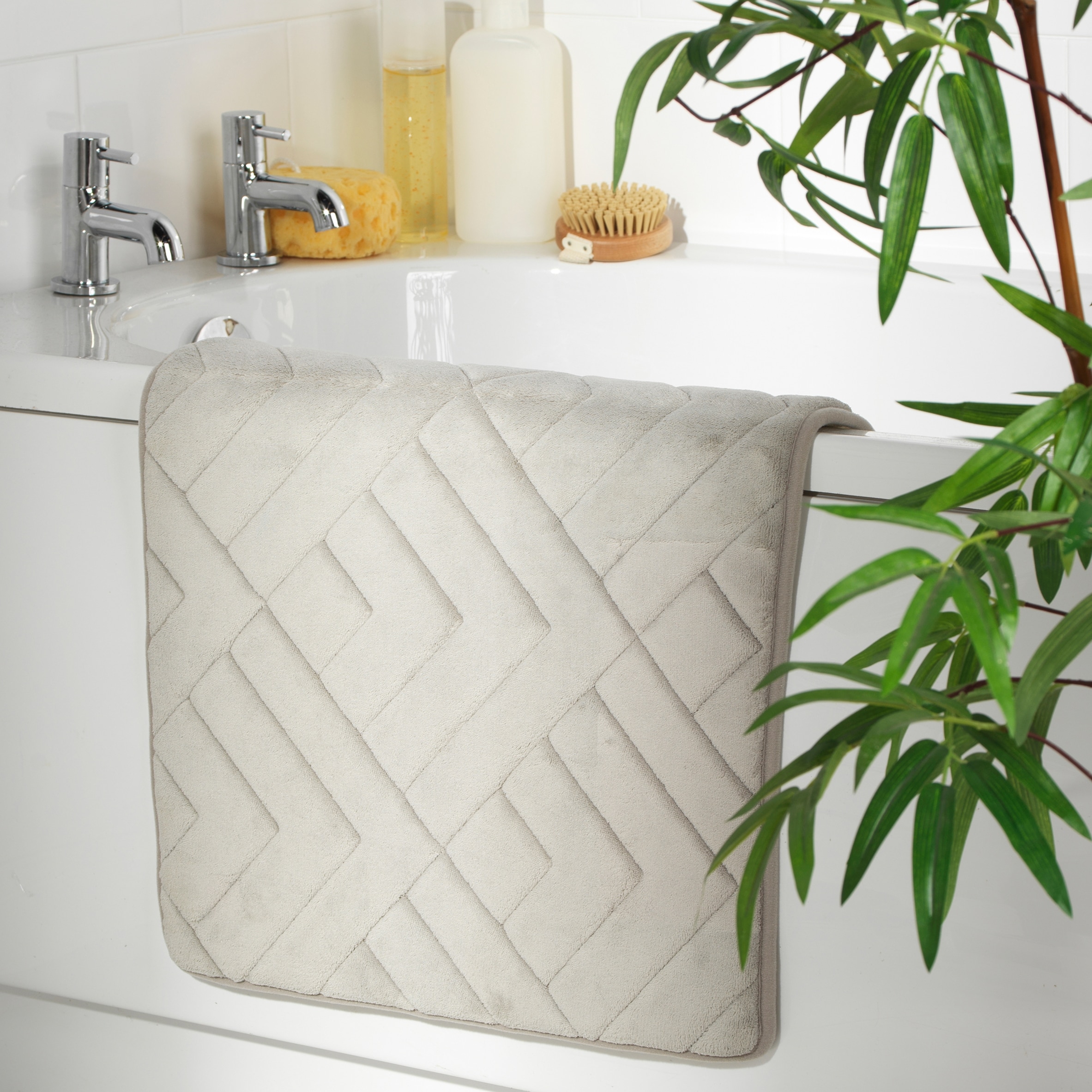 Antibacterial Memory Foam Bath Mat Grey thumbnail 3
